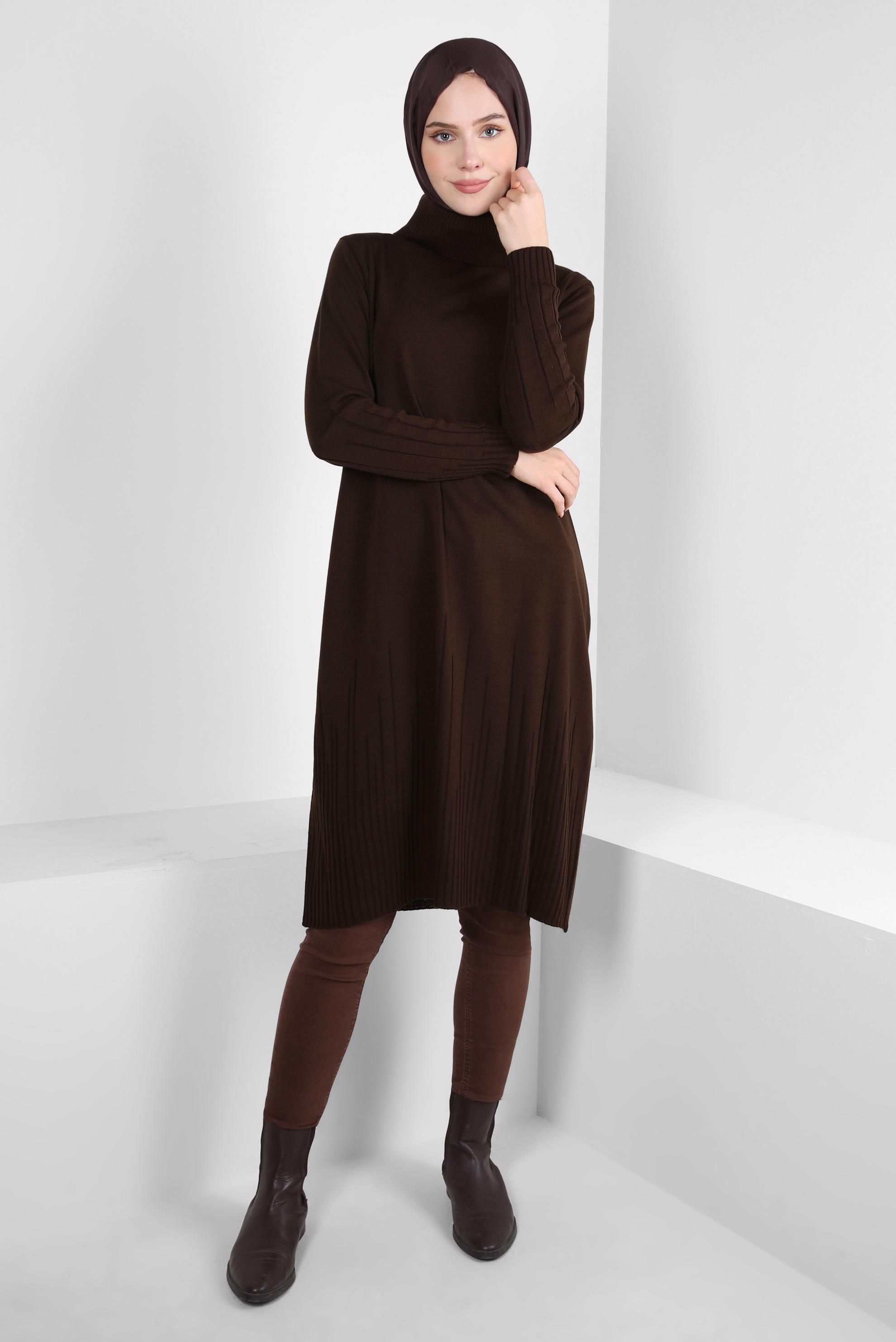 Tesettür giyim KAHVE BOĞAZLI YAKA TRİKO TUNİK 44012