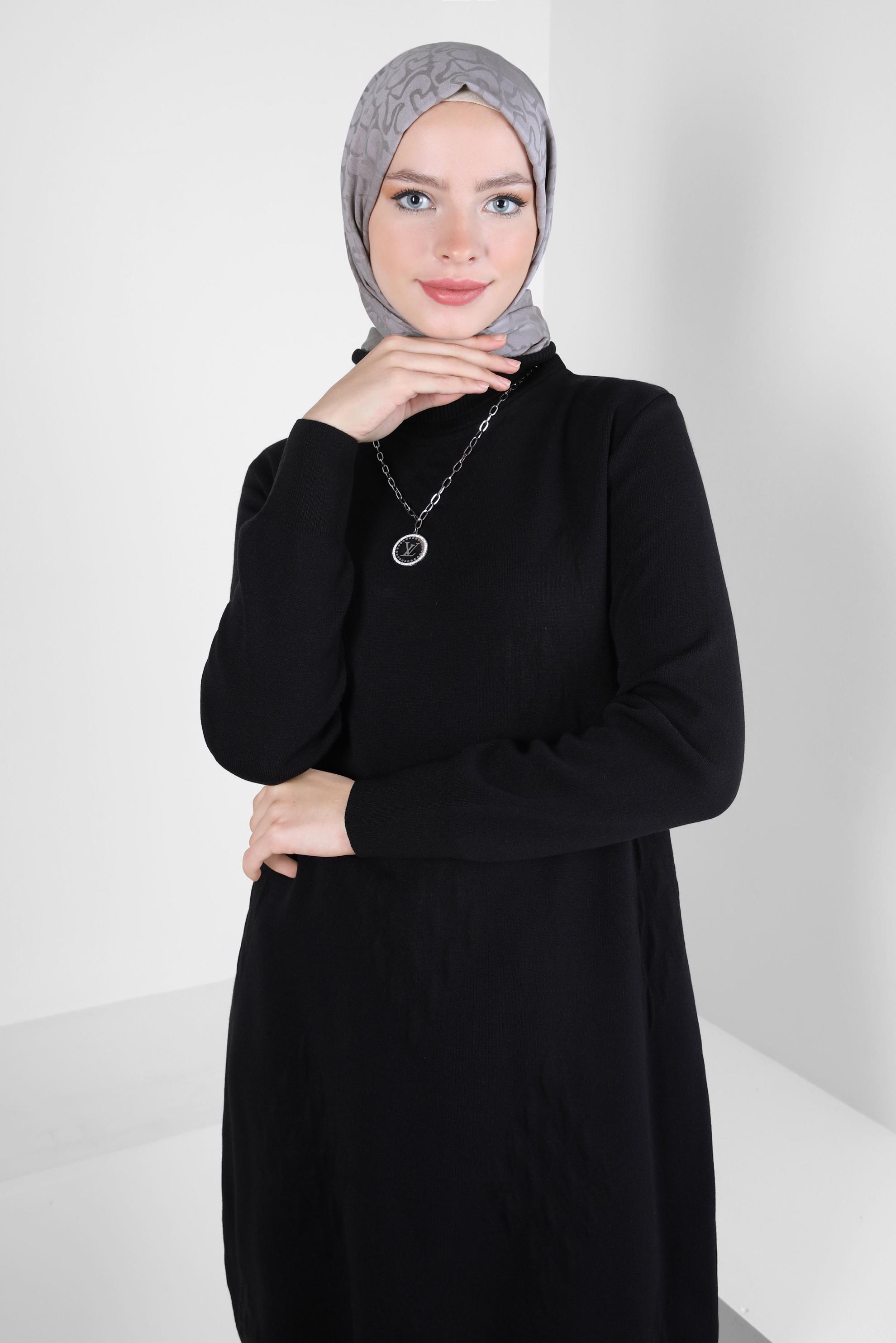 Tesettür giyim SİYAH BOĞAZLI YAKA TRİKO TUNİK 44013