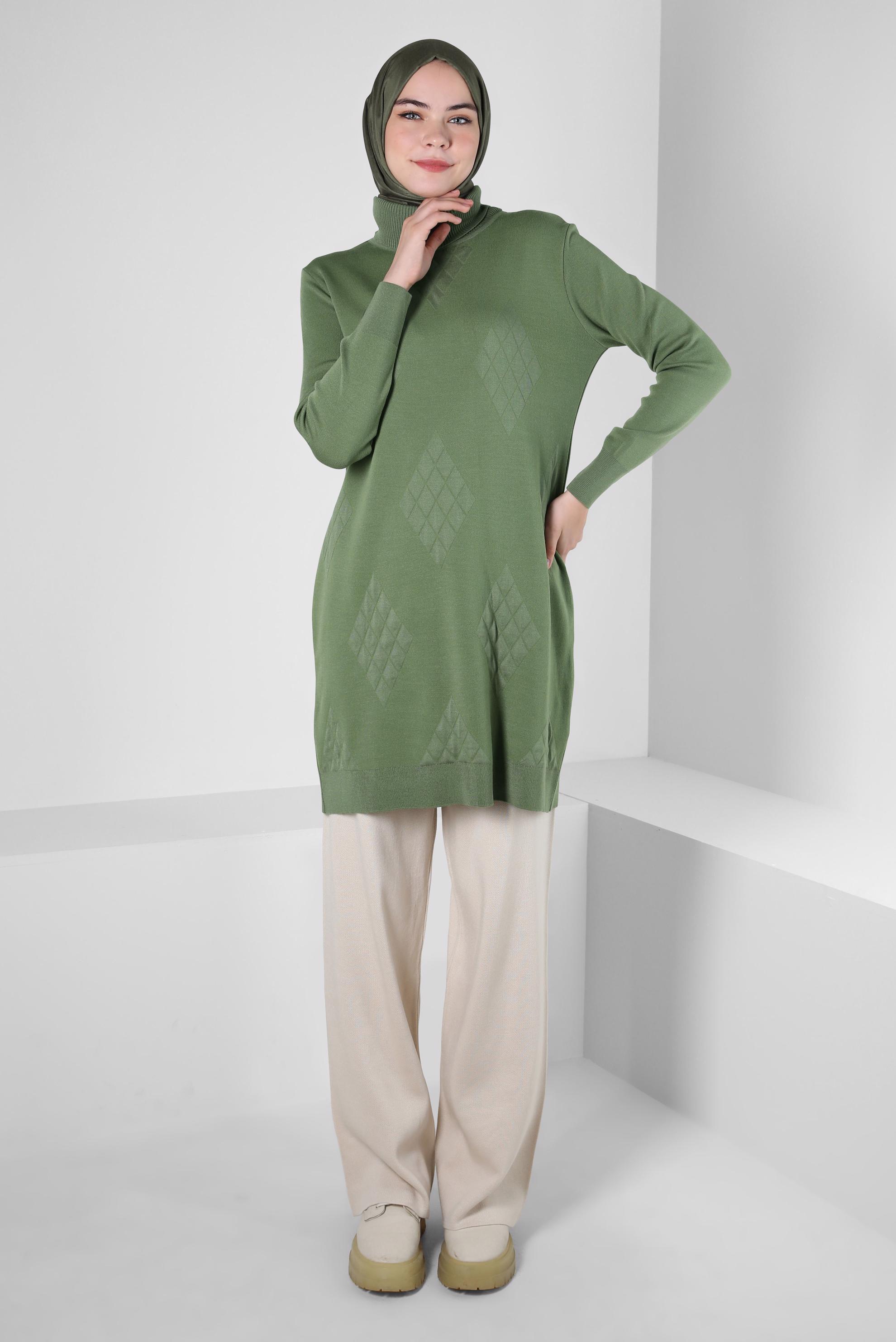 Tesettür giyim YEŞİL BOĞAZLI YAKA TRİKO TUNİK 44013