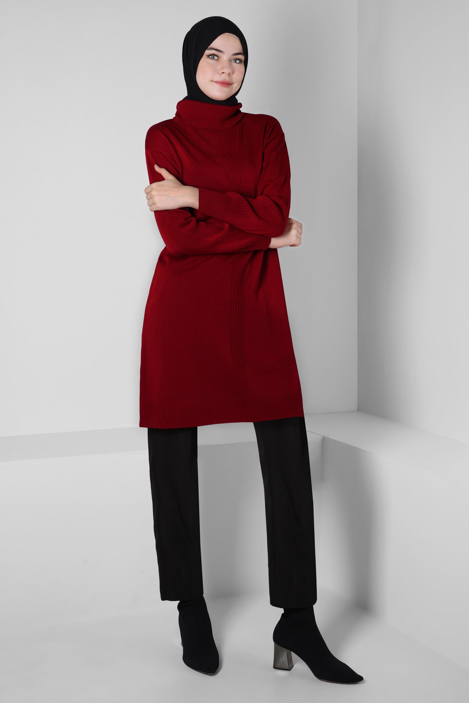Tesettür giyim KIRMIZI BOĞAZLI YAKA TRİKO TUNİK 44014
