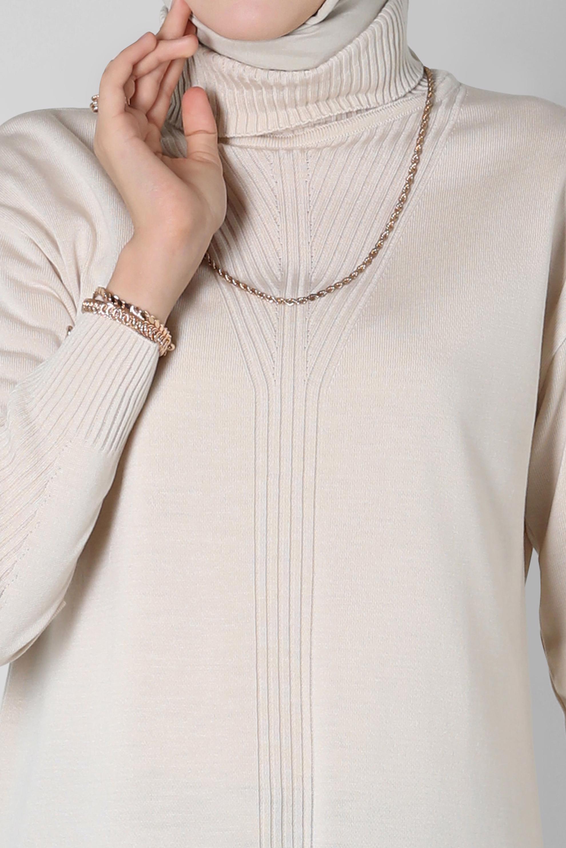 Tesettür giyim BEJ BOĞAZLI YAKA TRİKO TUNİK 44014