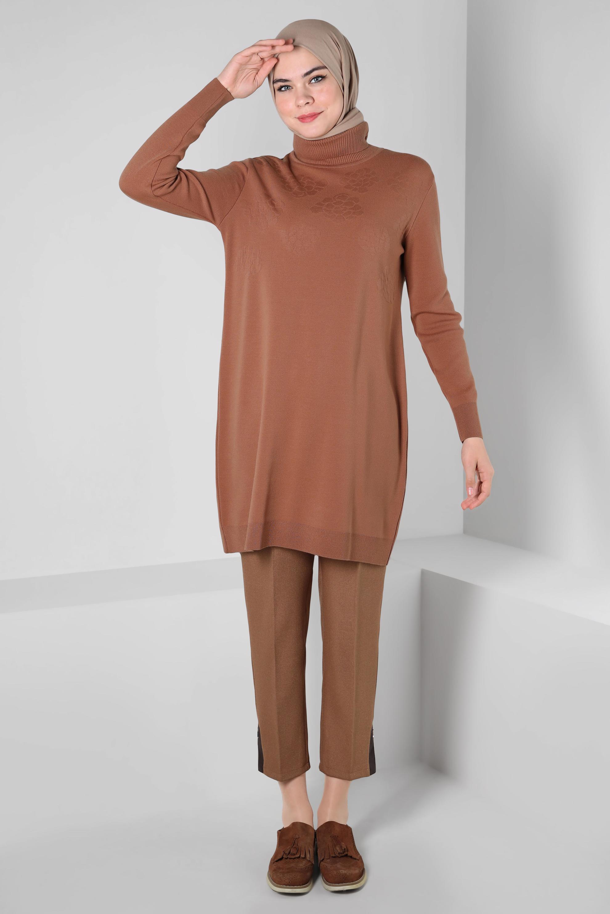 Tesettür giyim KAHVE BOĞAZLI YAKA TRİKO TUNİK 44015
