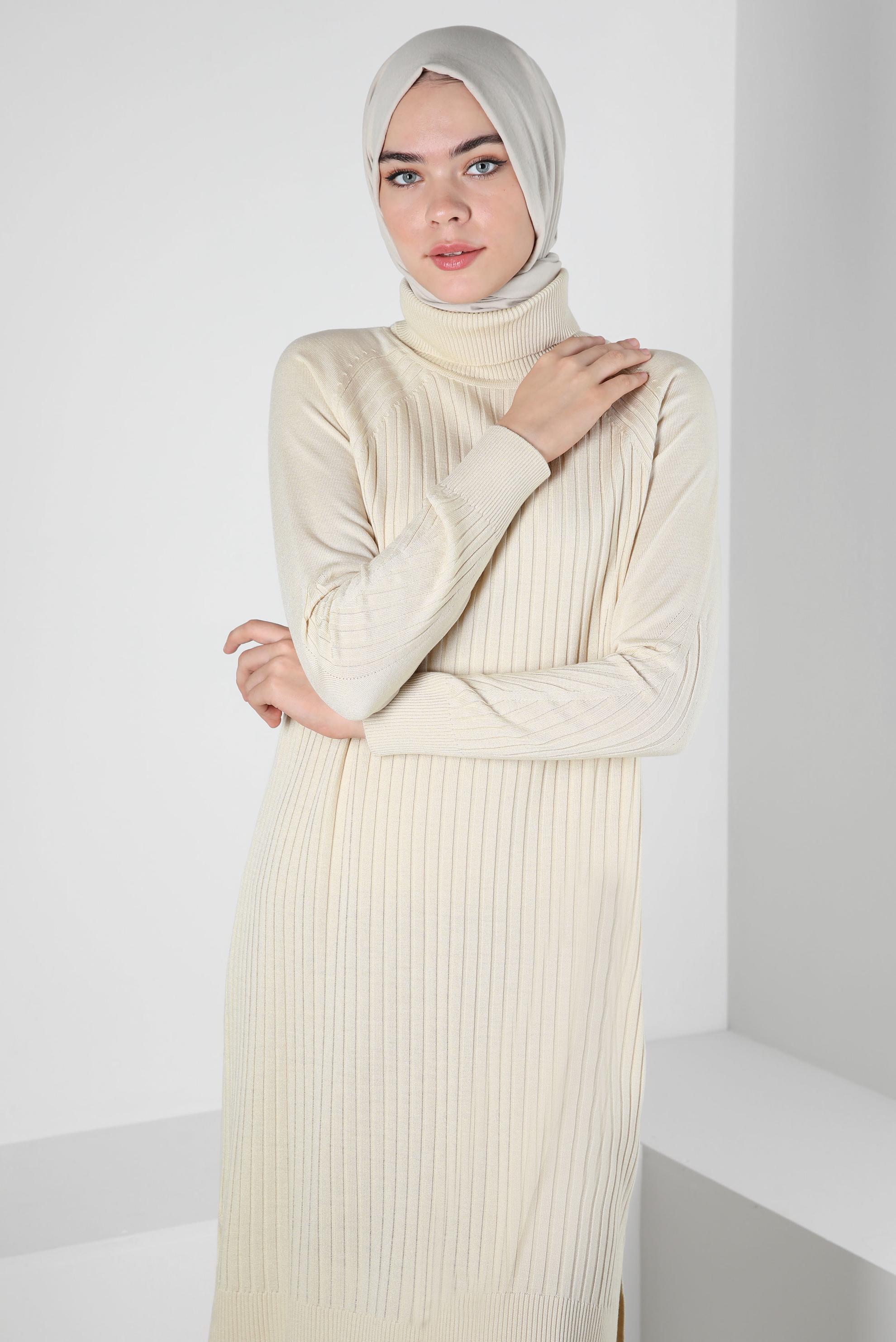 Tesettür giyim BEJ TRİKO TUNİK 44016