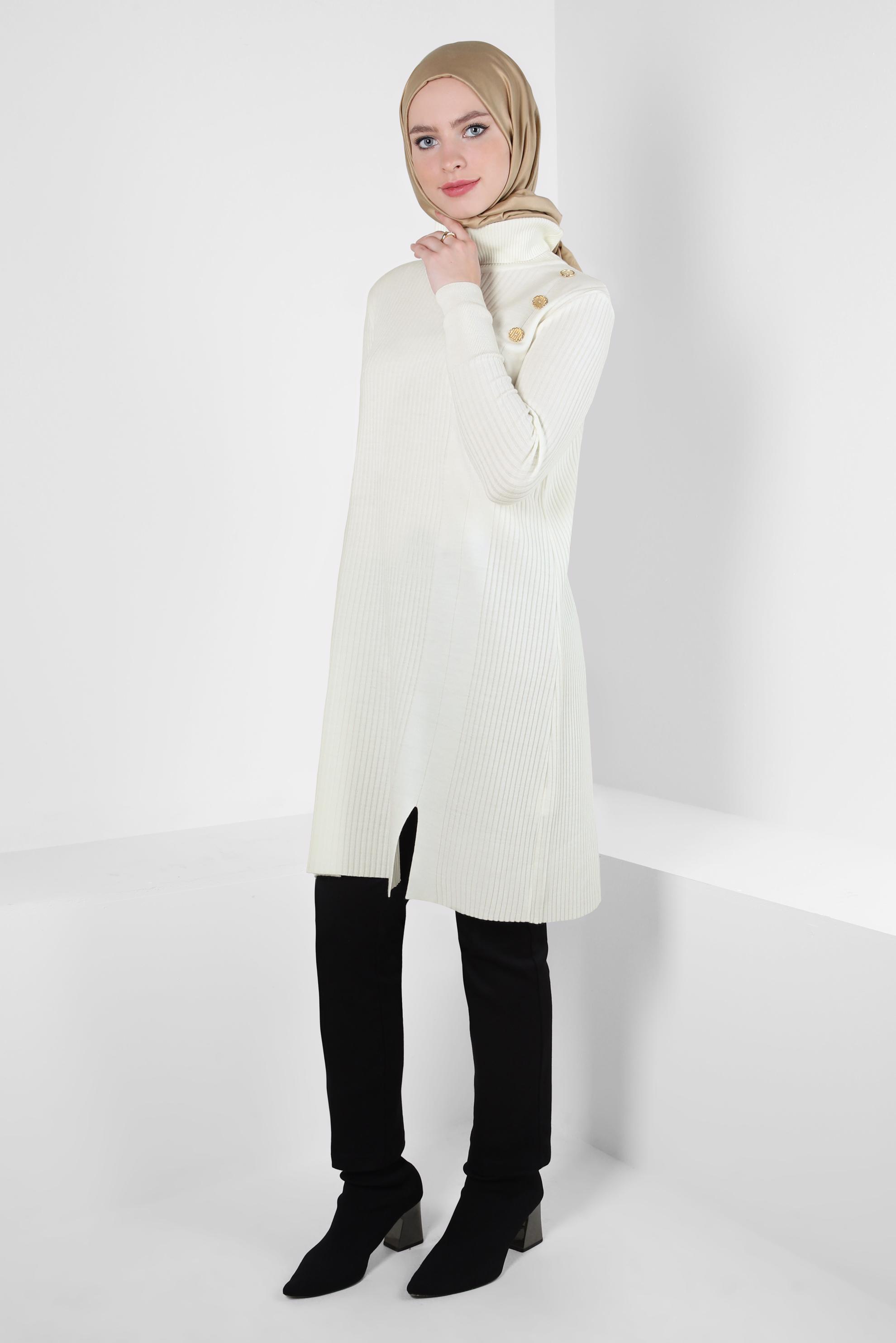 Tesettür giyim BEYAZ BOĞAZLI YAKA TRİKO TUNİK 44017