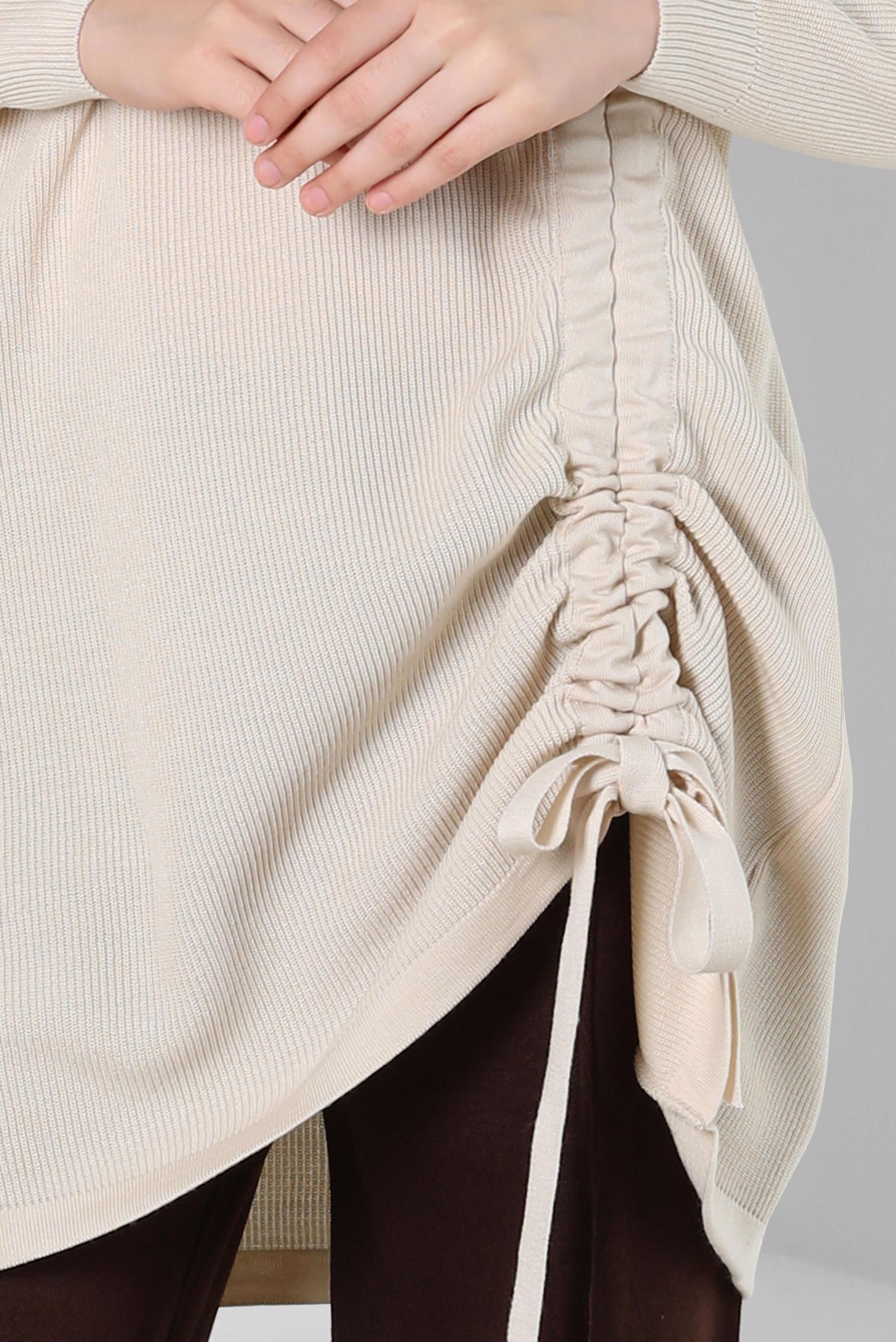 Tesettür giyim BEJ YANI BÜZGÜLÜ TRİKO TUNİK 44018