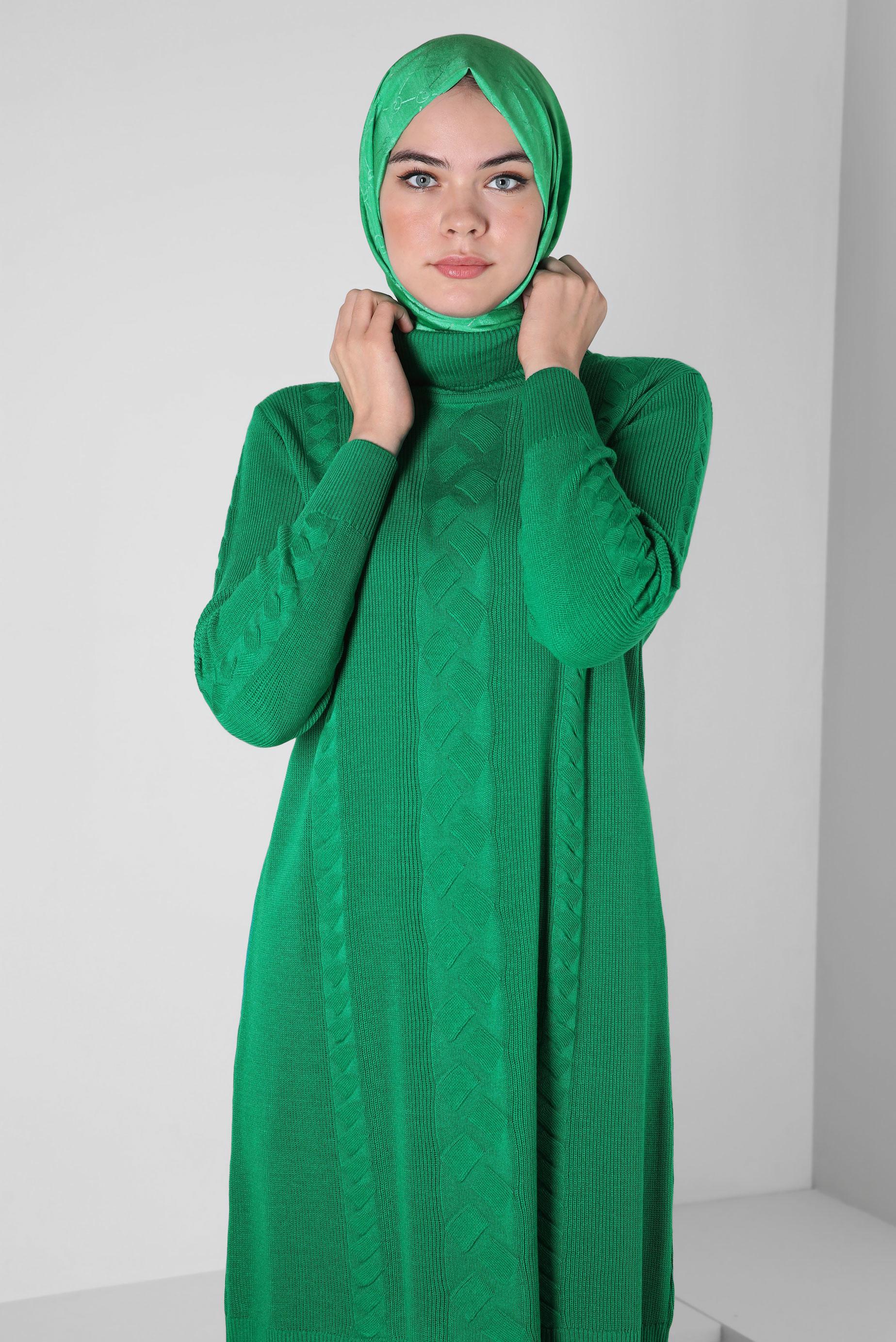Tesettür giyim YEŞİL BOĞAZLI YAKA TRİKO TUNİK 44019