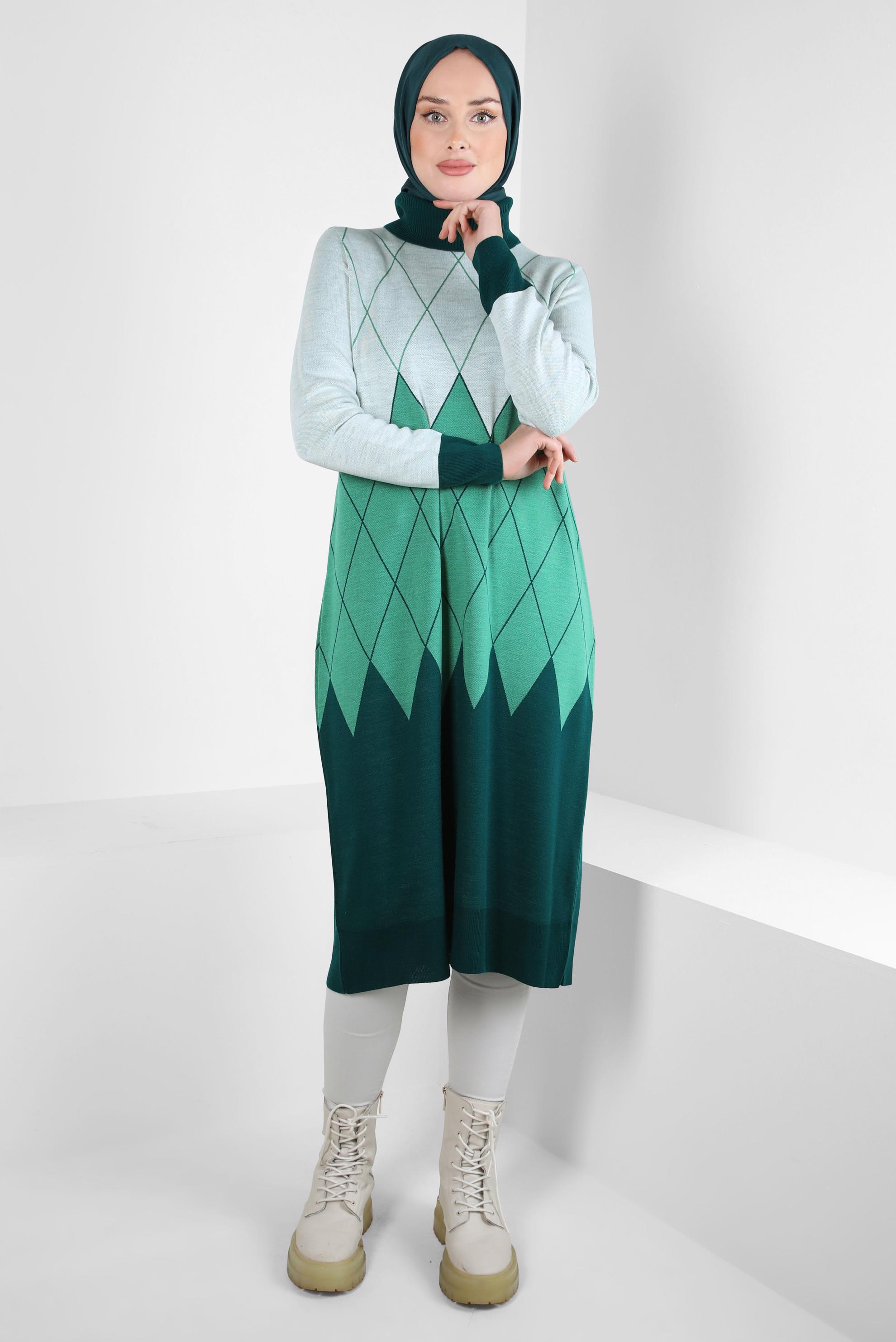 Tesettür giyim YEŞİL BAKLAVA DESENLİ TRİKO TUNİK 44021