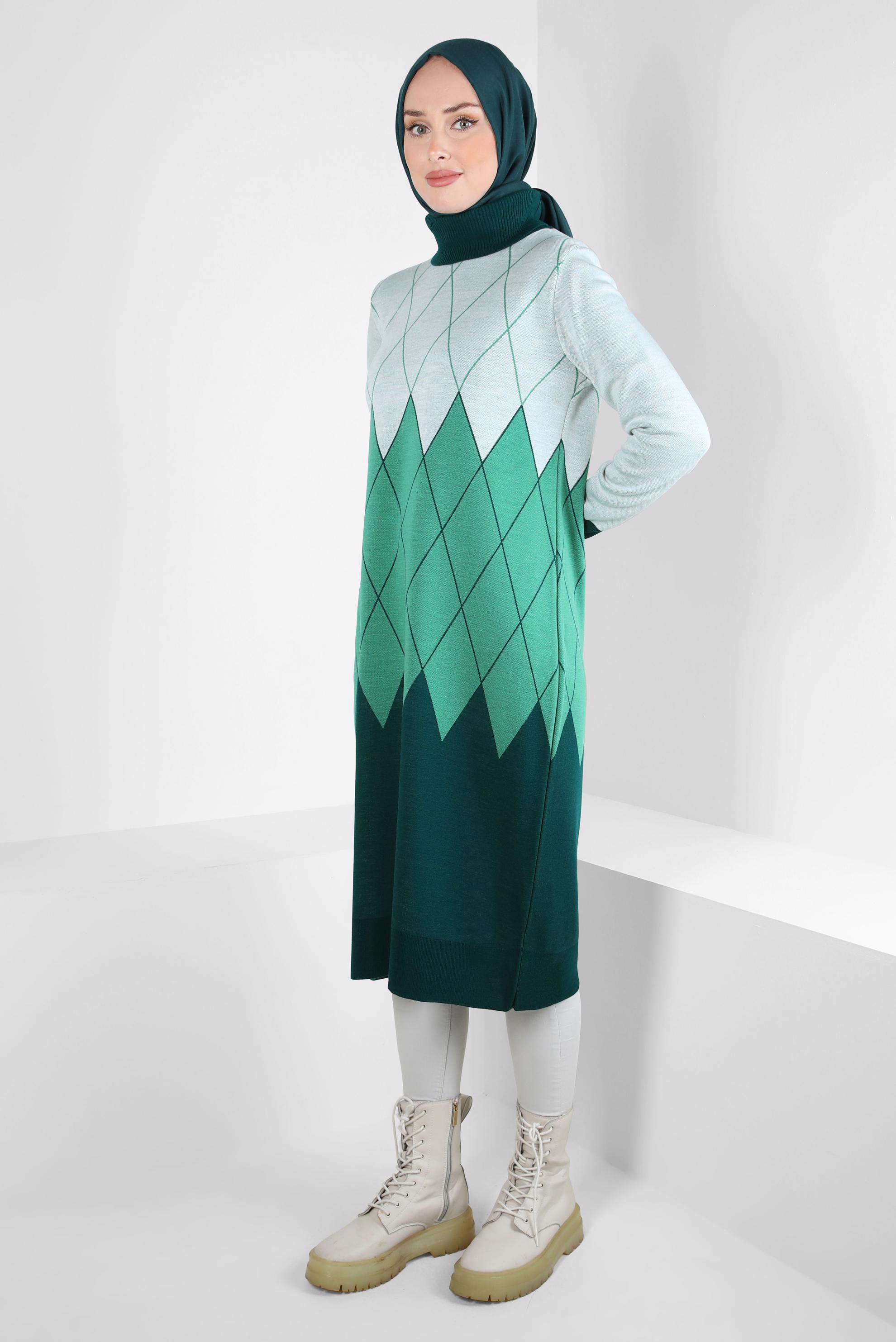 Tesettür giyim YEŞİL BAKLAVA DESENLİ TRİKO TUNİK 44021