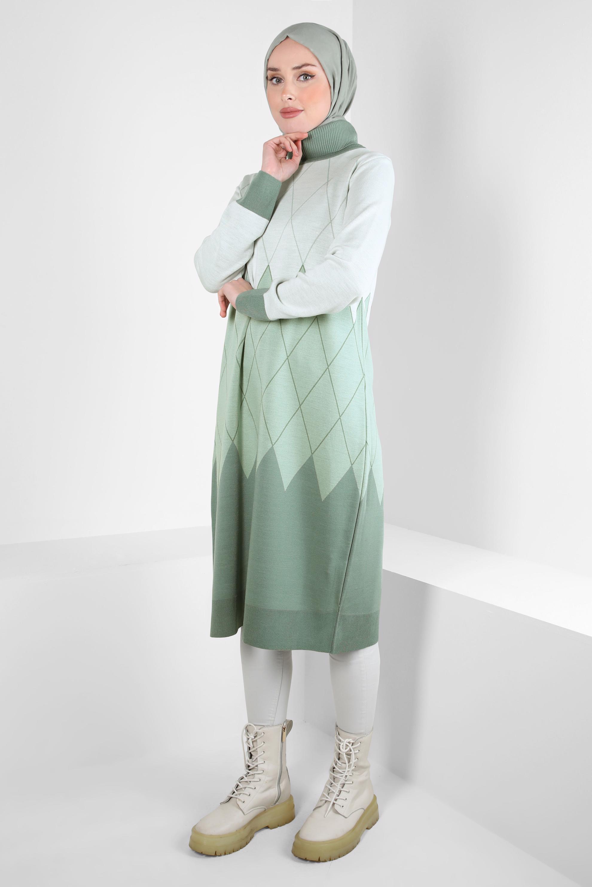 Tesettür giyim YEŞİL BAKLAVA DESENLİ TRİKO TUNİK 44021