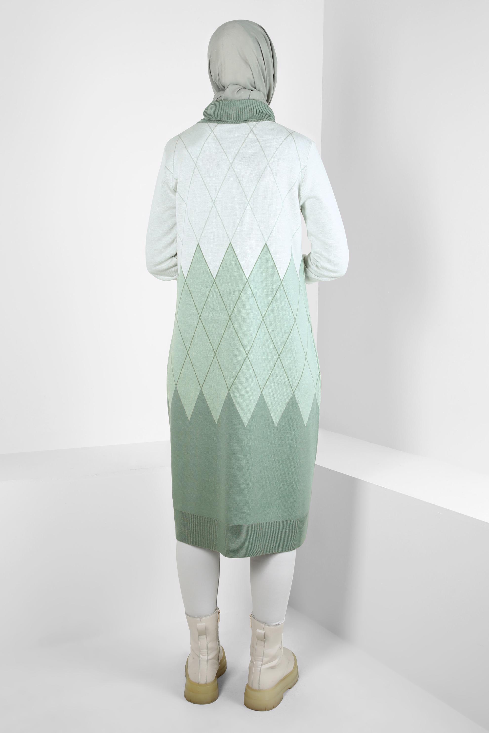 Tesettür giyim YEŞİL BAKLAVA DESENLİ TRİKO TUNİK 44021