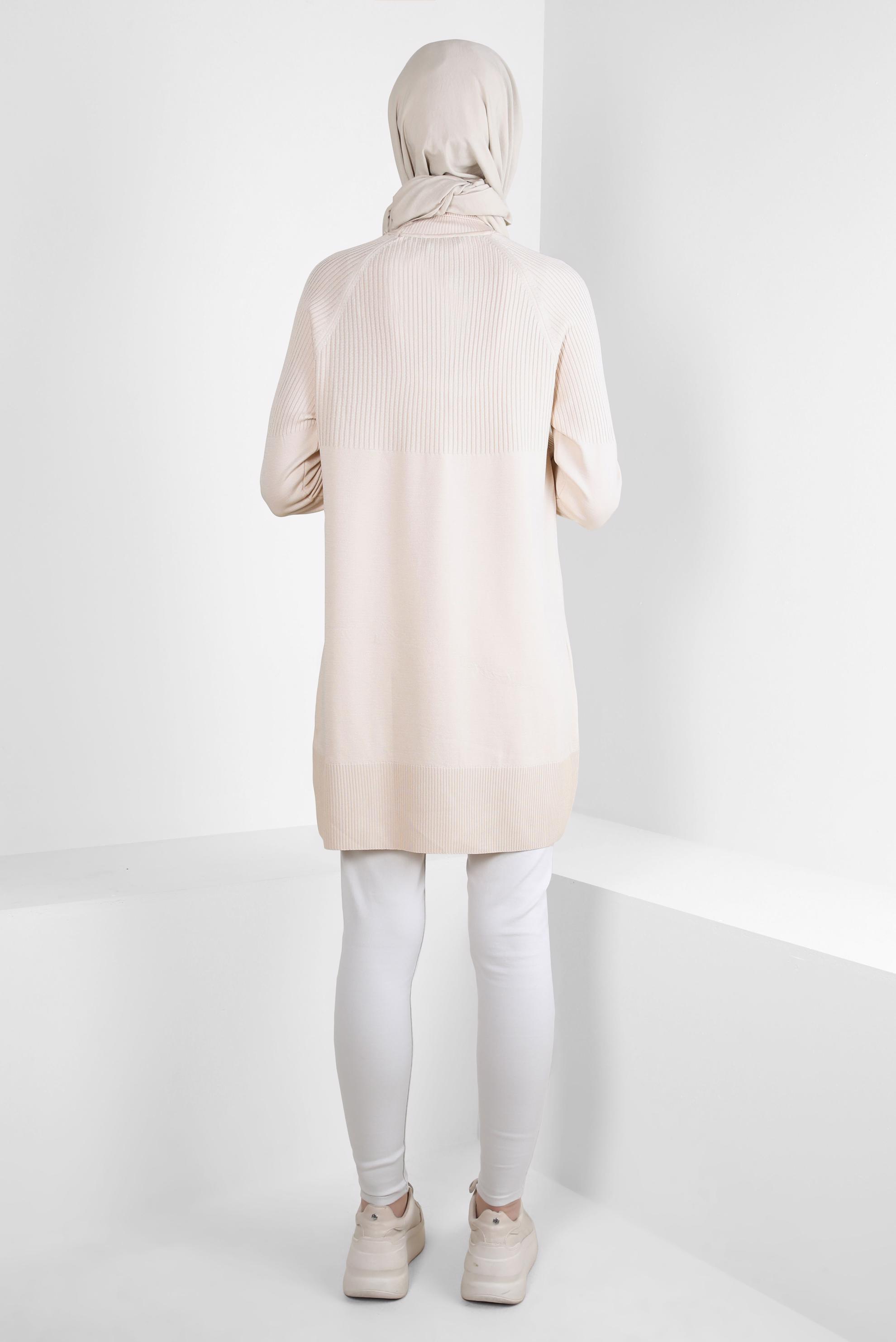 Tesettür giyim BEJ BOĞAZLI YAKA TRİKO TUNİK 44056