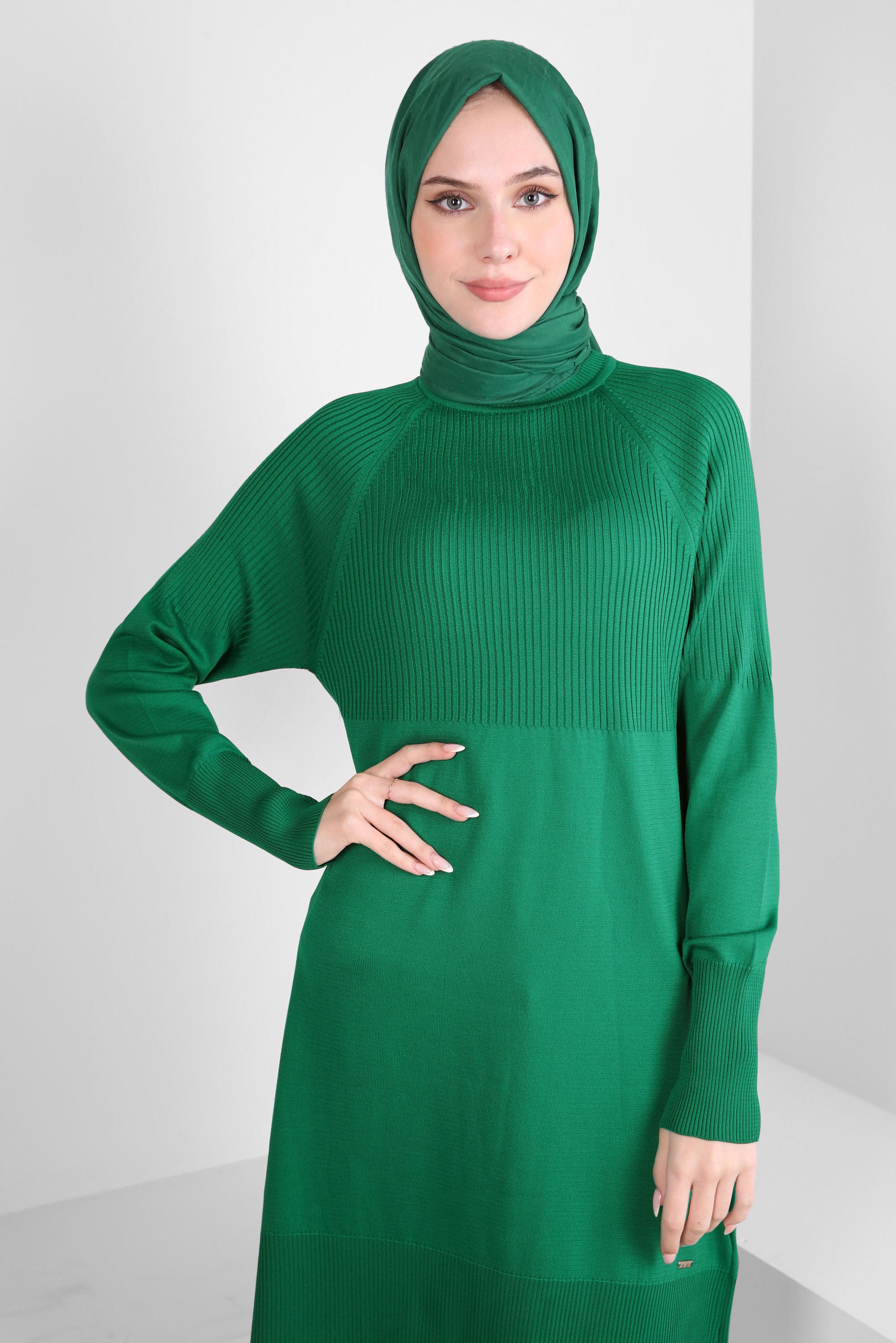 Tesettür giyim YEŞİL BOĞAZLI YAKA TRİKO TUNİK 44056