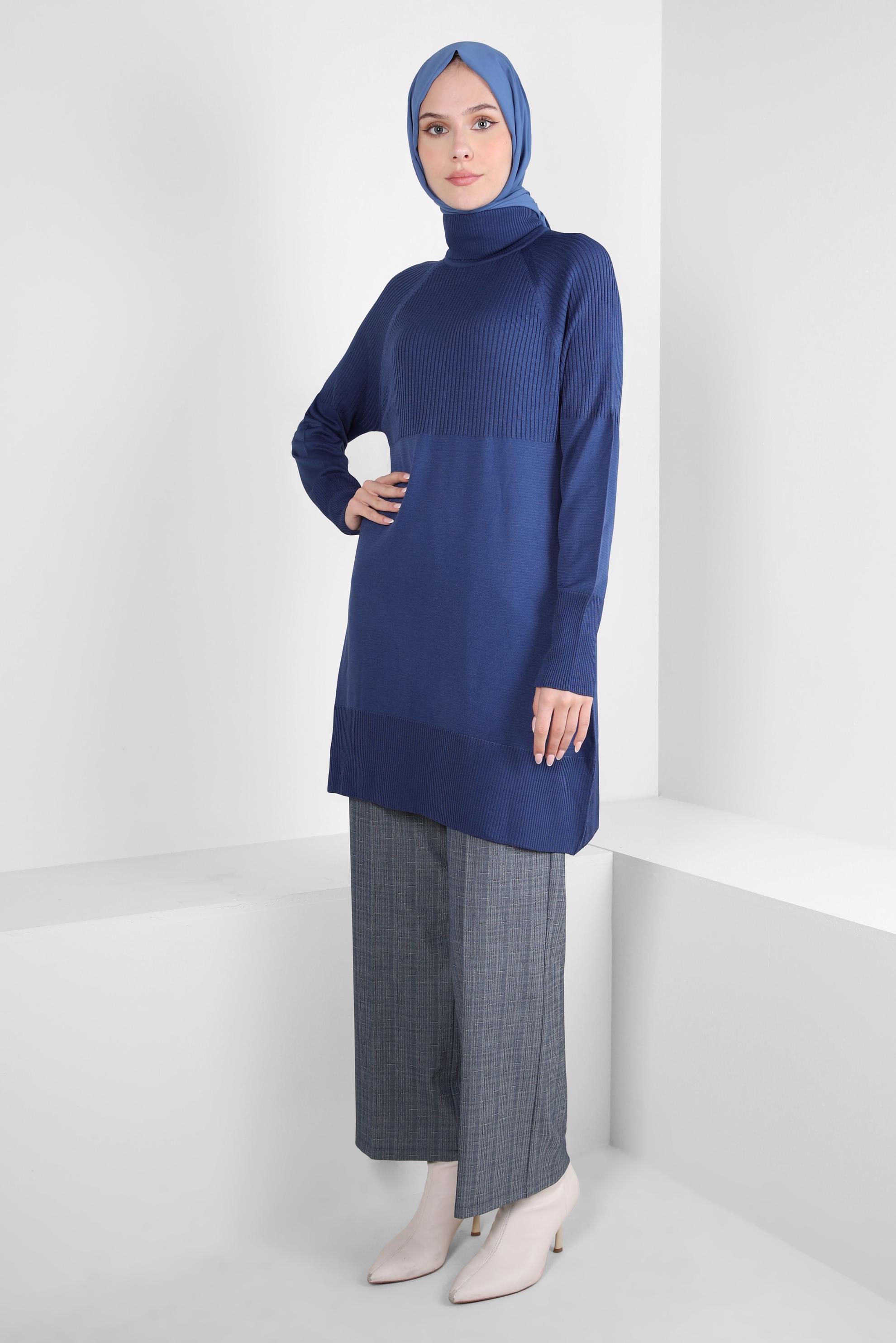 Tesettür giyim LACİVERT BOĞAZLI YAKA TRİKO TUNİK 44056