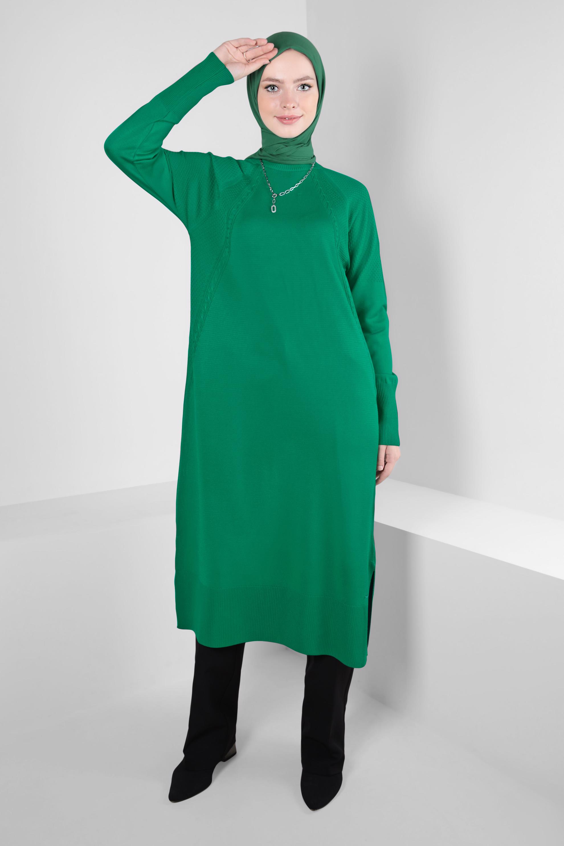 Tesettür giyim YEŞİL UZUN TRİKO TUNİK 44057