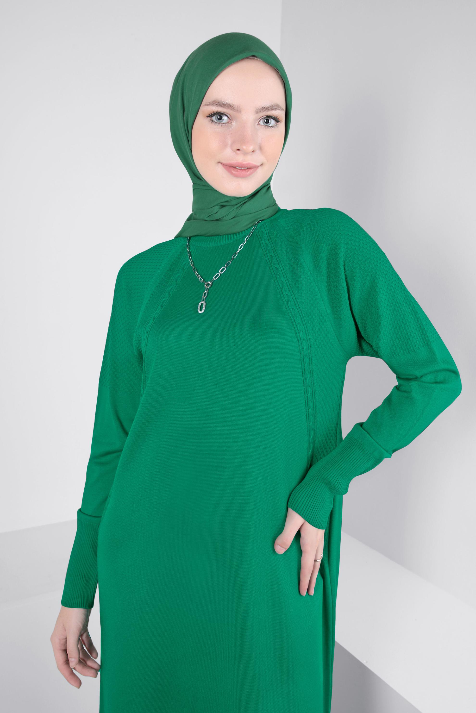 Tesettür giyim YEŞİL UZUN TRİKO TUNİK 44057