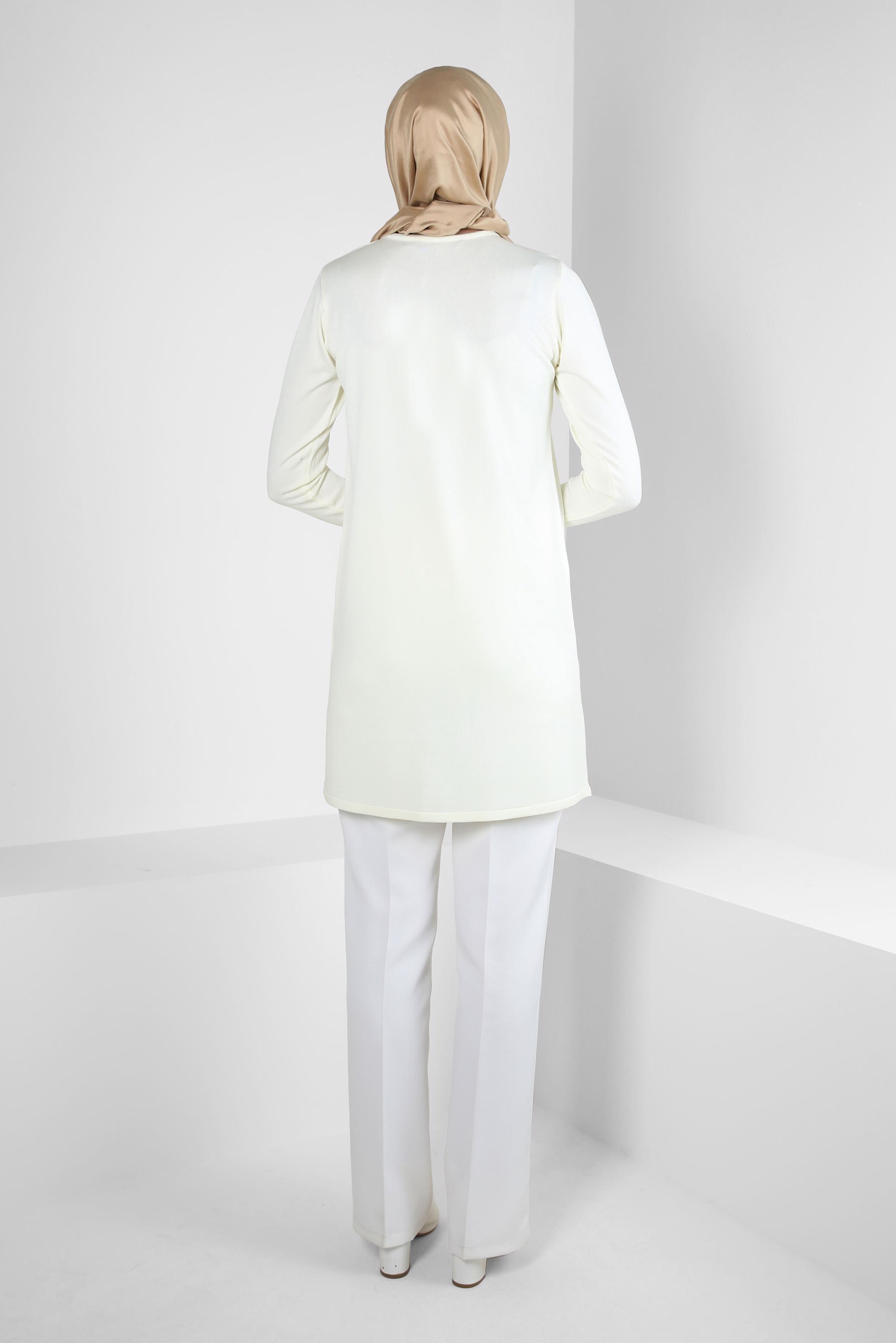 Tesettür giyim BEYAZ BİSİKLET YAKA TRİKO TUNİK 44060