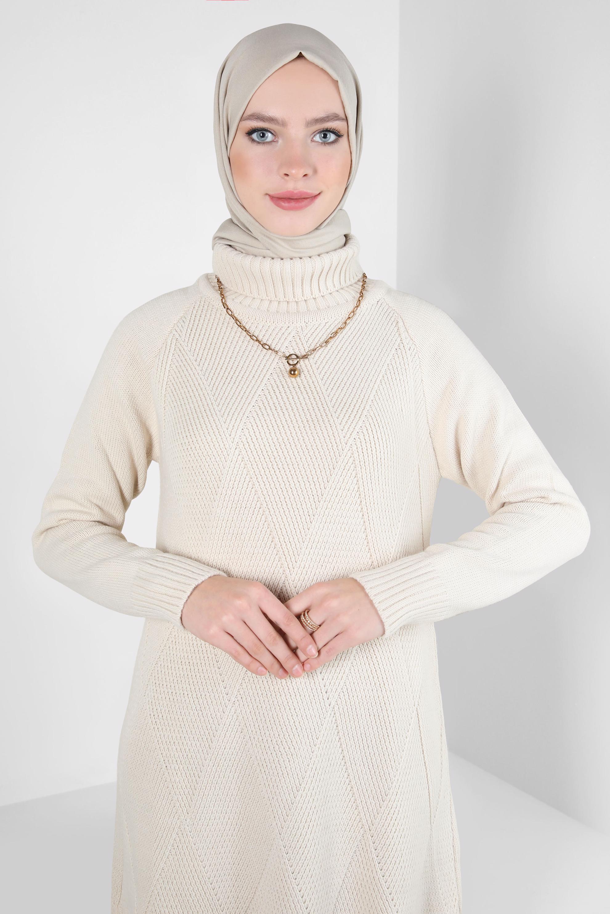 Tesettür giyim BEJ BOĞAZLI YAKA TRİKO TUNİK 44061