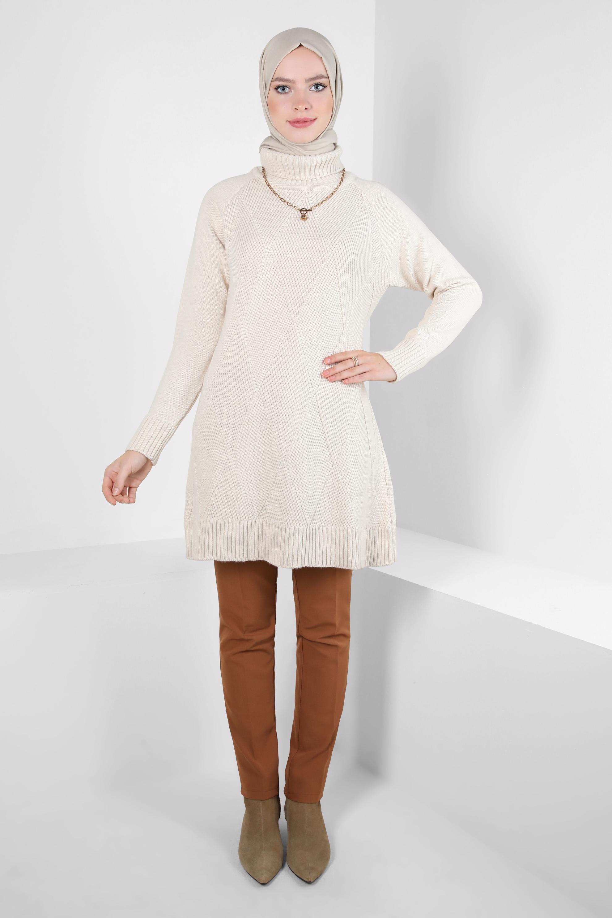 Tesettür giyim BEJ BOĞAZLI YAKA TRİKO TUNİK 44061