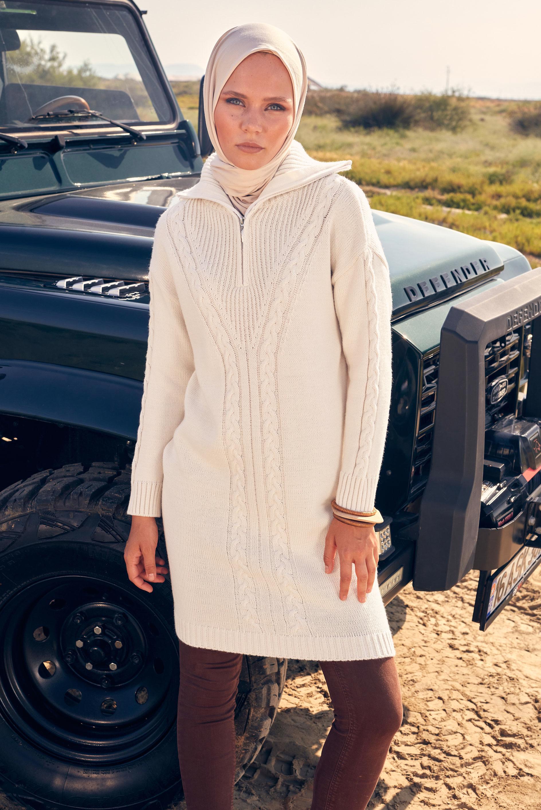 Hijab clothing BEIGE KNITWEAR TUNIC 44064