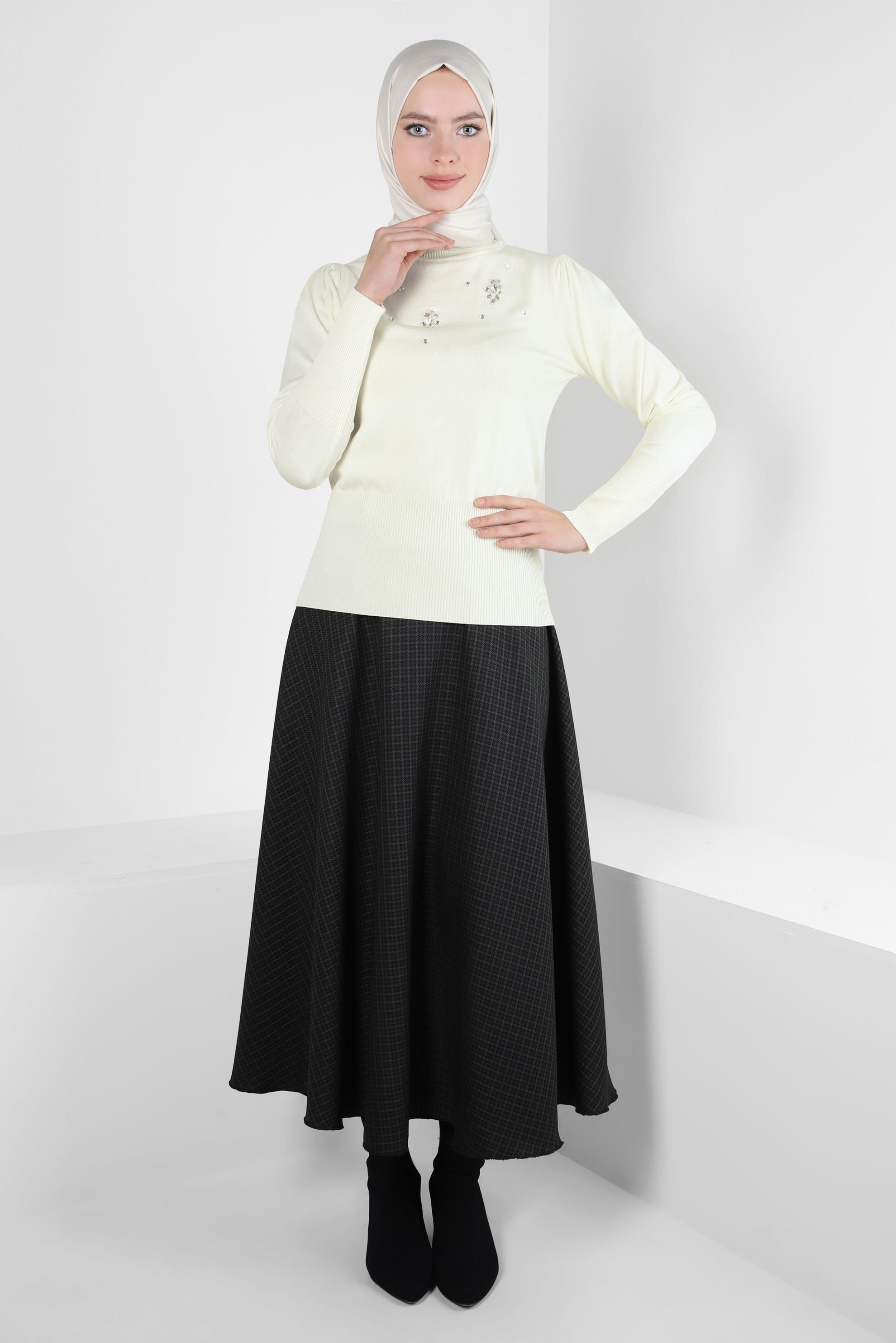 Tesettür giyim BEYAZ TAŞ BASKILI TRİKO KAZAK 44072