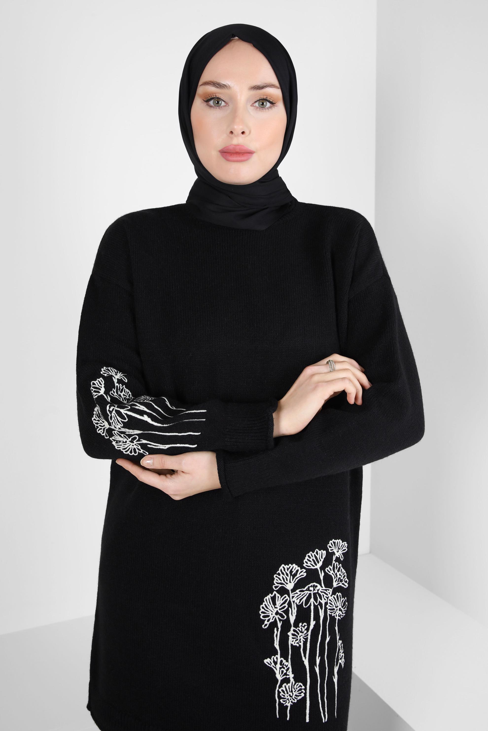 Hijab clothing BLACK EMBROIDERED KNITWEAR TUNIC 44116