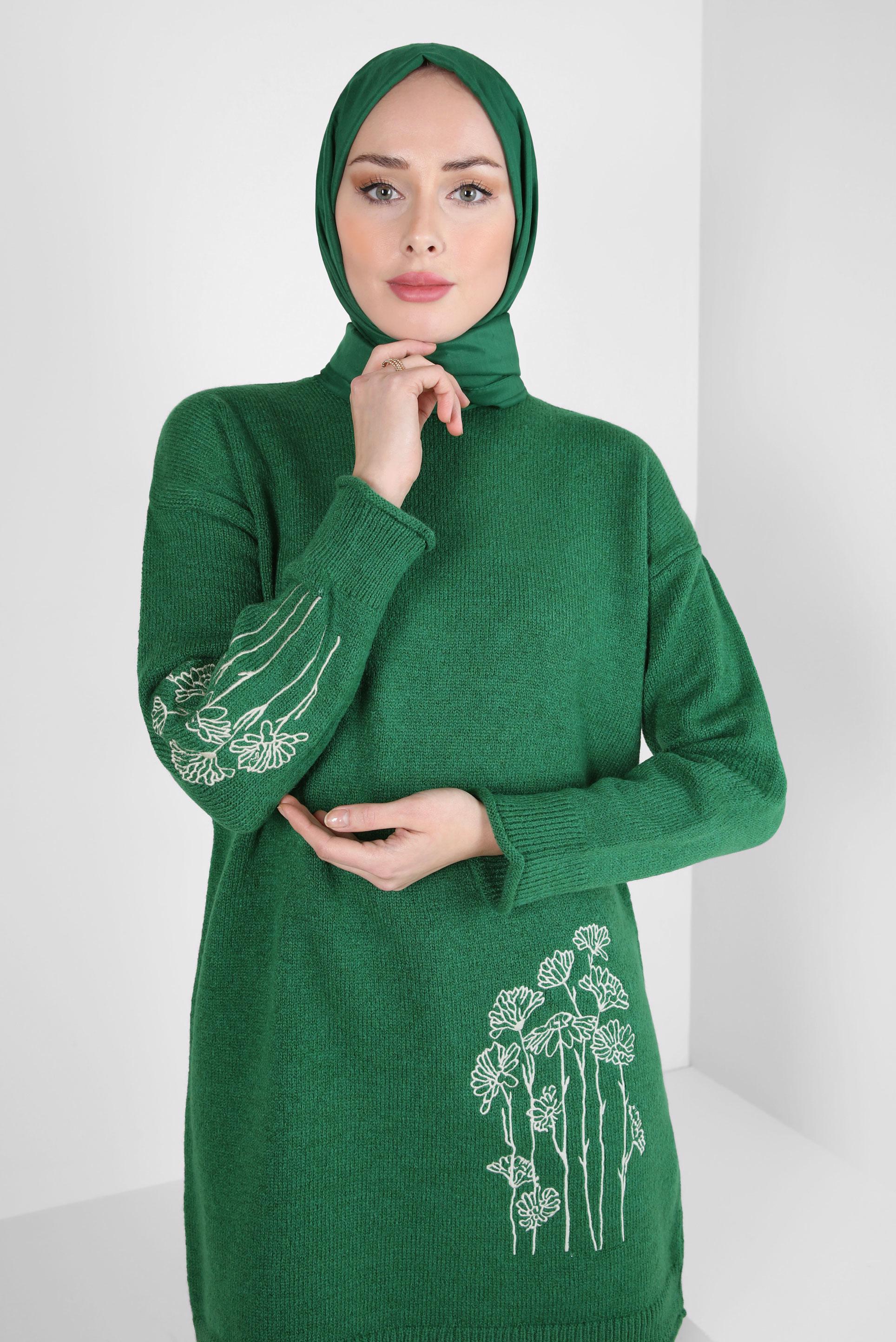 Hijab clothing GREEN EMBROIDERED KNITWEAR TUNIC 44116