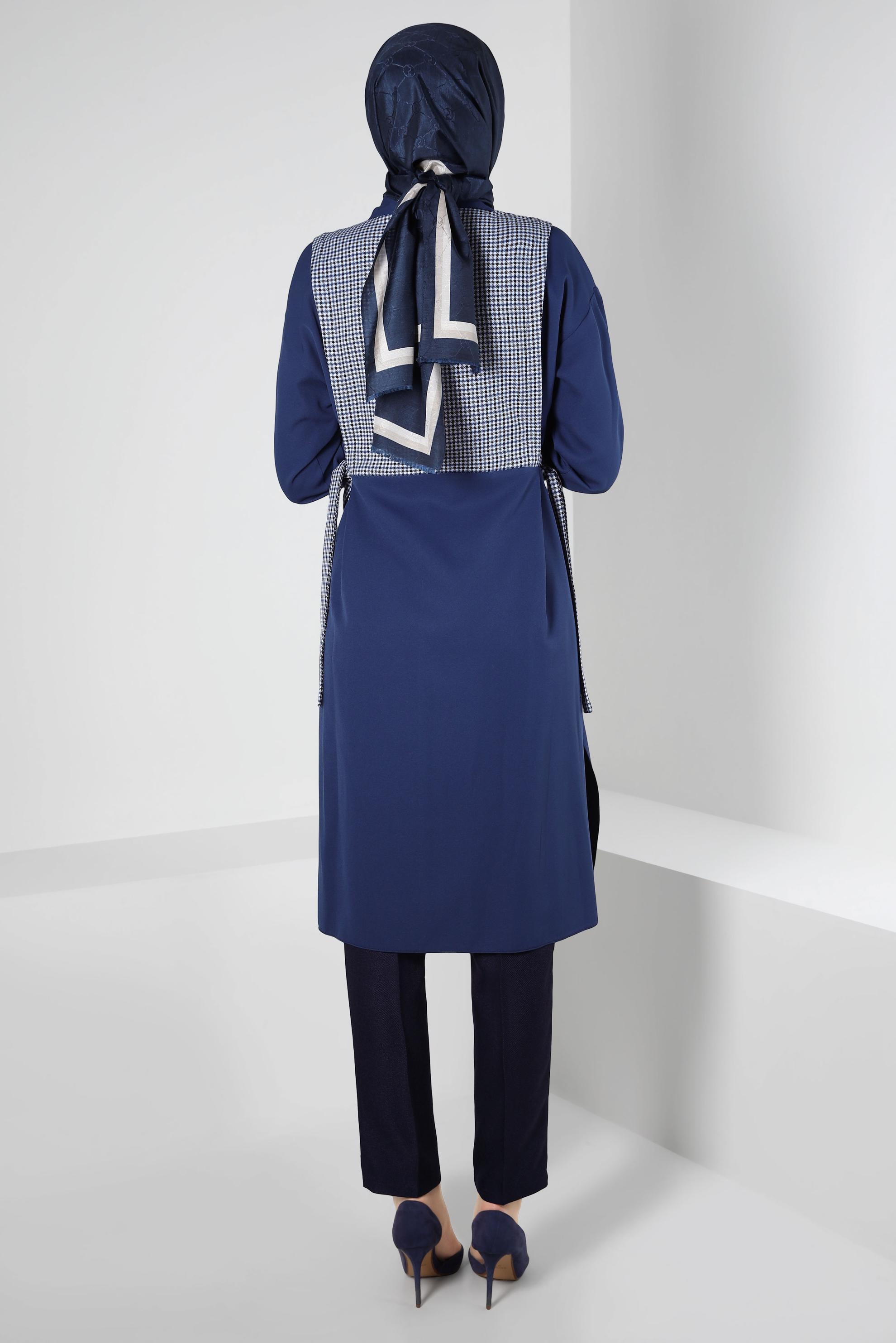 Tesettür giyim LACİVERT KAZAYAĞI DESENLİ GÖMLEK TUNİK 44128