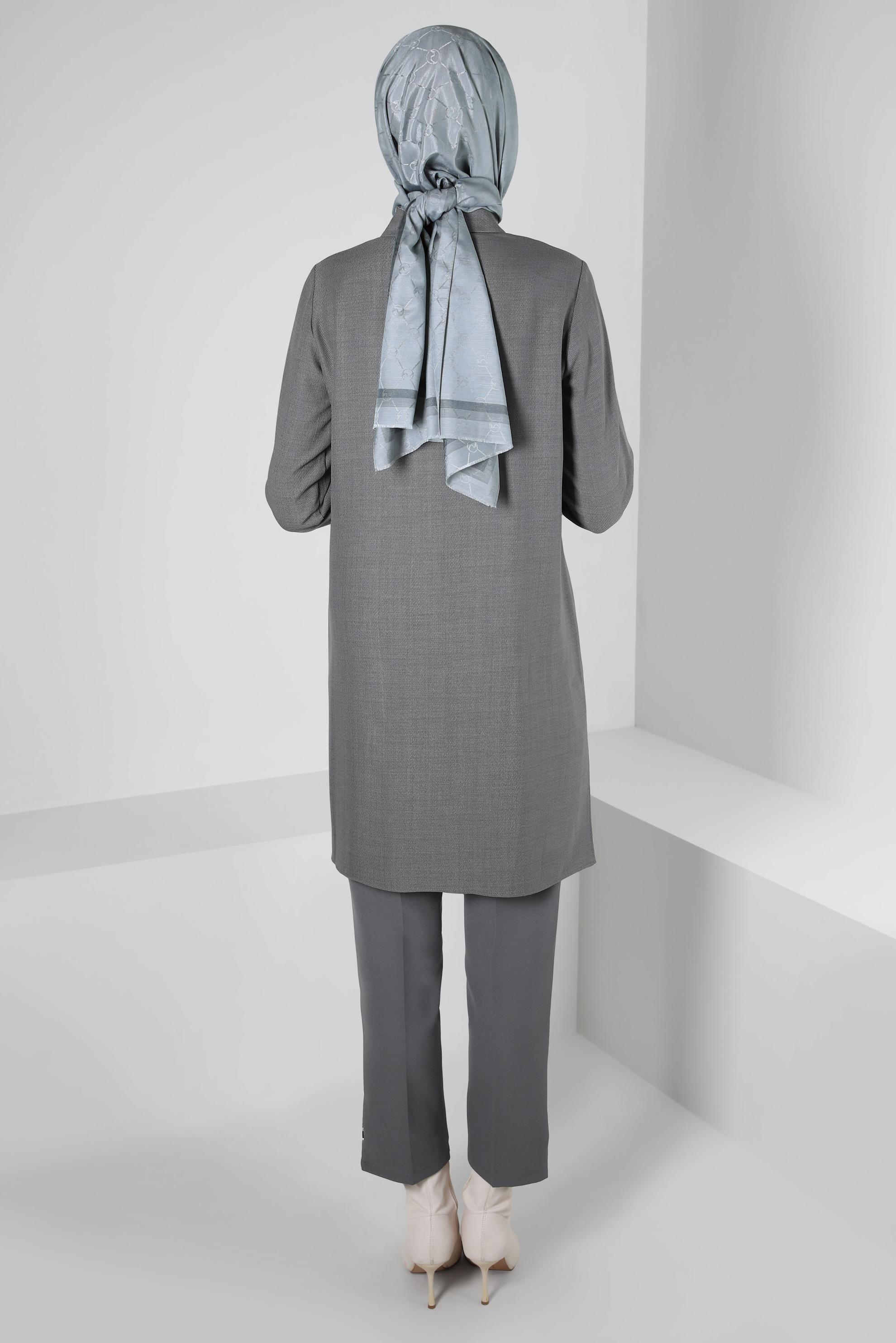 Tesettür giyim GRİ ZİNCİR DETAYLI TUNİK 44130