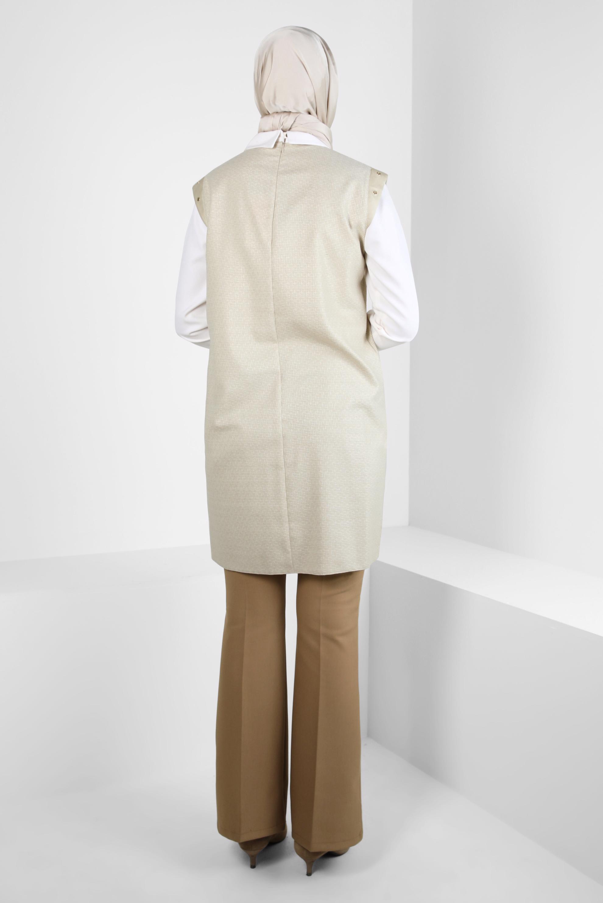 Tesettür giyim BEJ DÜĞME DETAYLI TUNİK 44138