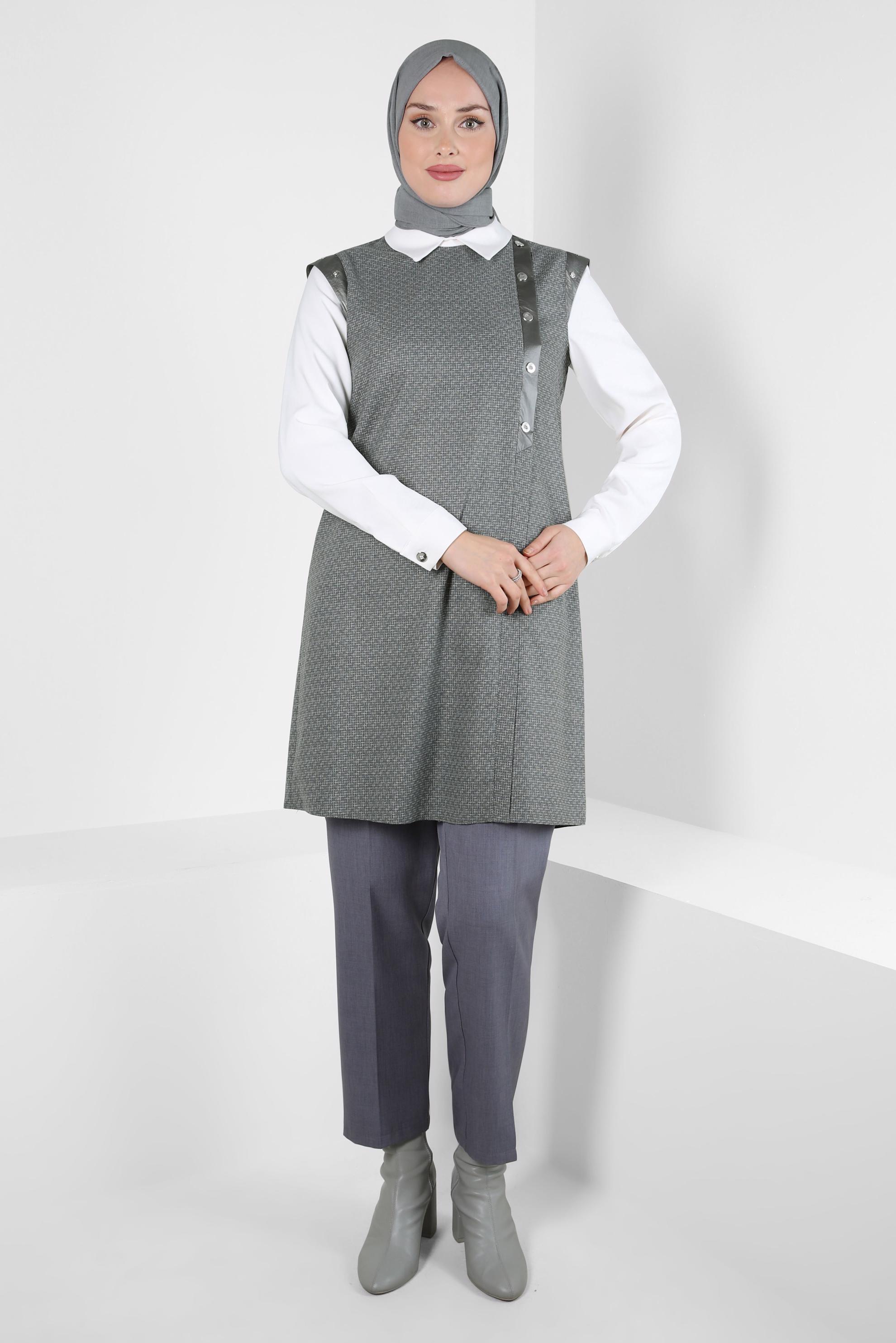 Tesettür giyim GRİ DÜĞME DETAYLI TUNİK 44138