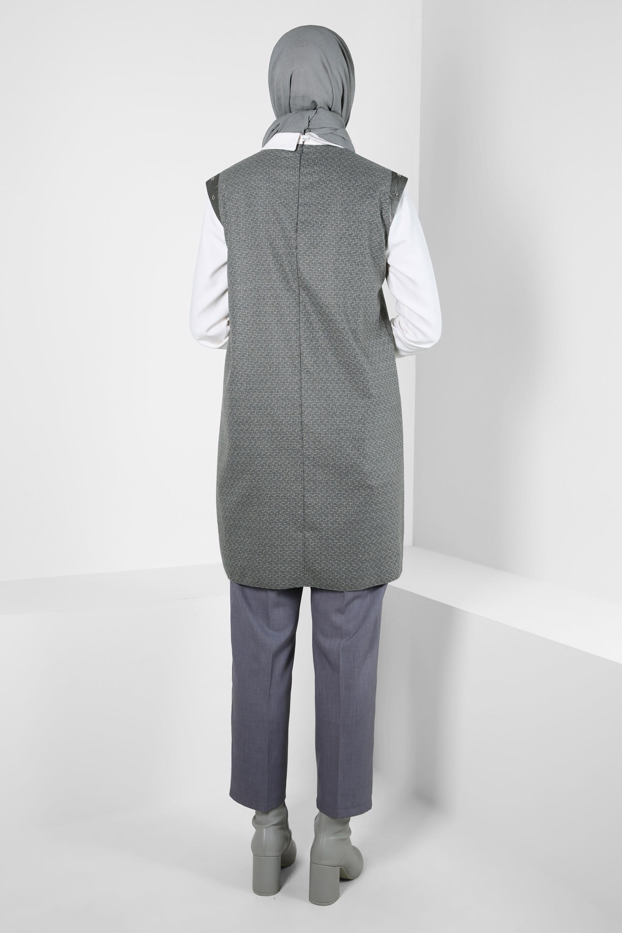 Tesettür giyim GRİ DÜĞME DETAYLI TUNİK 44138