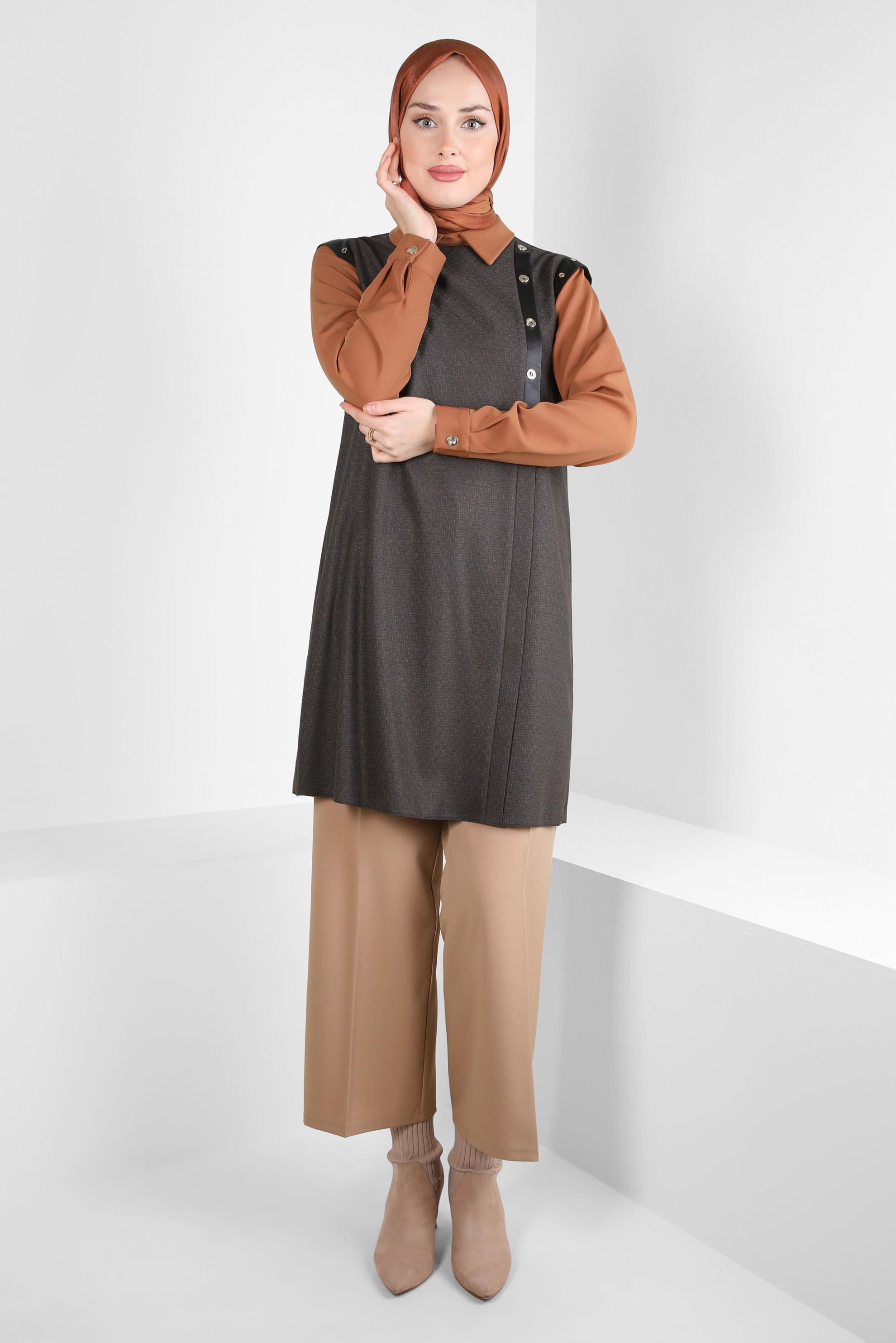 Tesettür giyim SİYAH DÜĞME DETAYLI TUNİK 44138