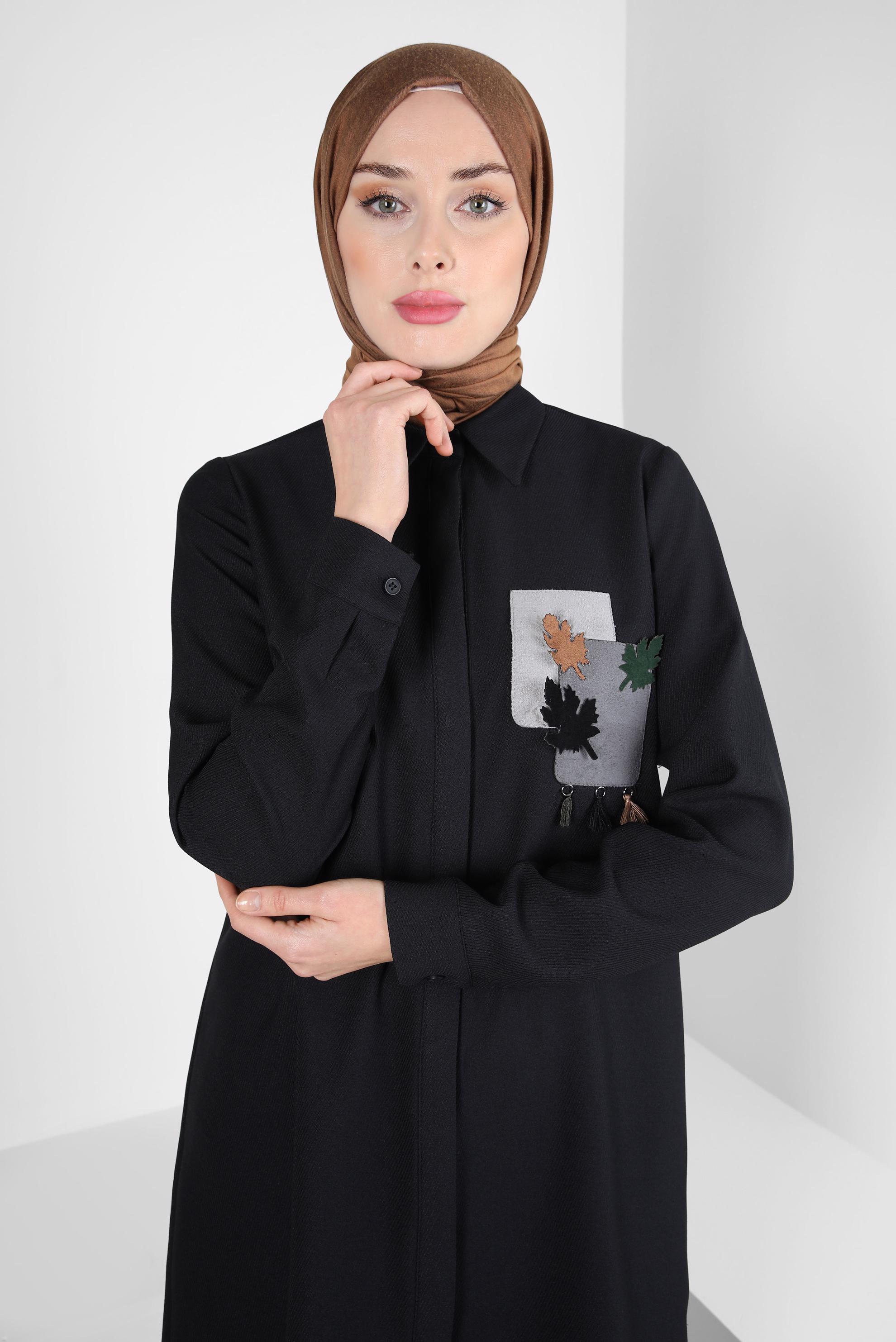 Tesettür giyim SİYAH DESENLİ PÜSKÜLLÜ TUNİK 44140