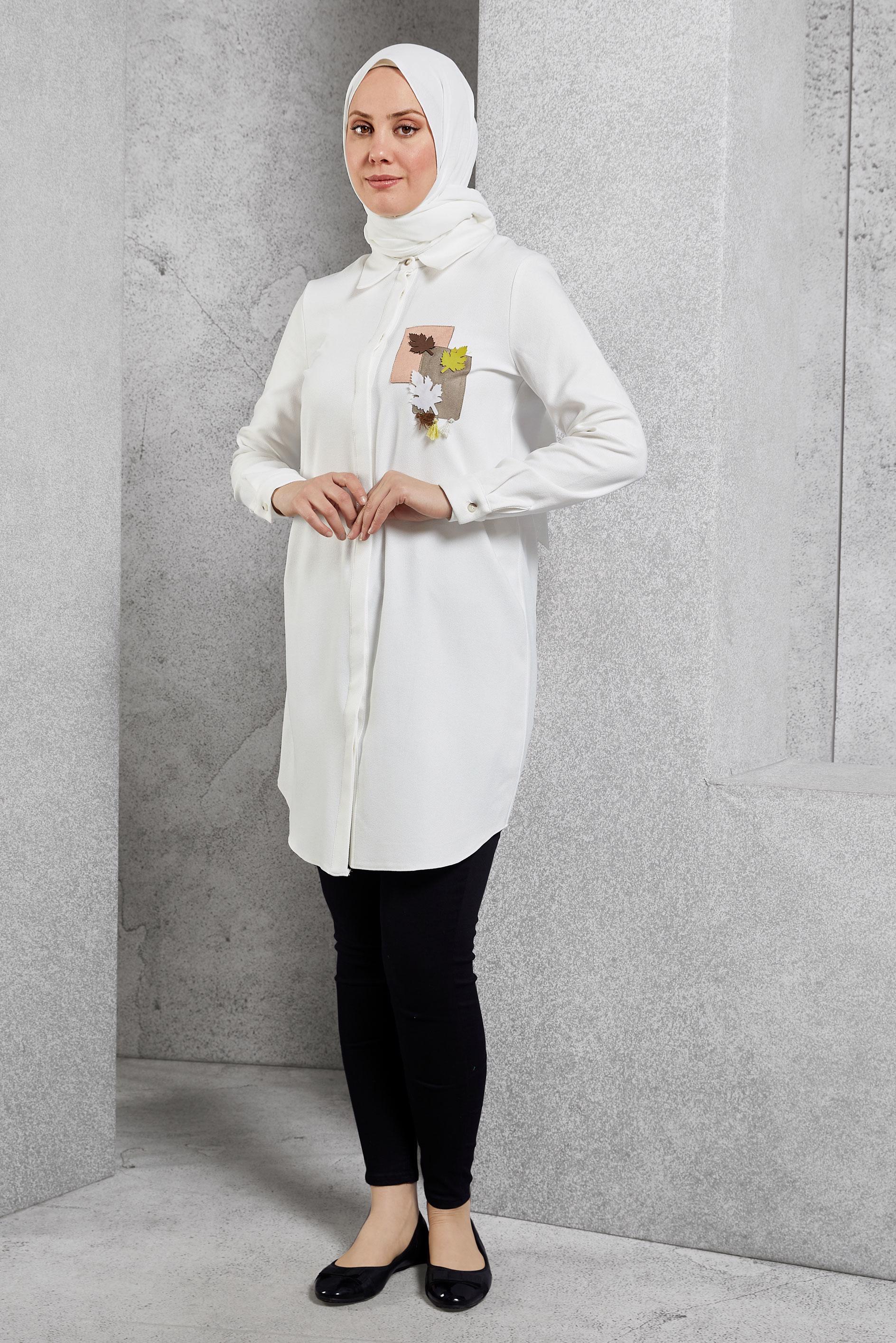 Tesettür giyim BEYAZ DESENLİ PÜSKÜLLÜ TUNİK 44140