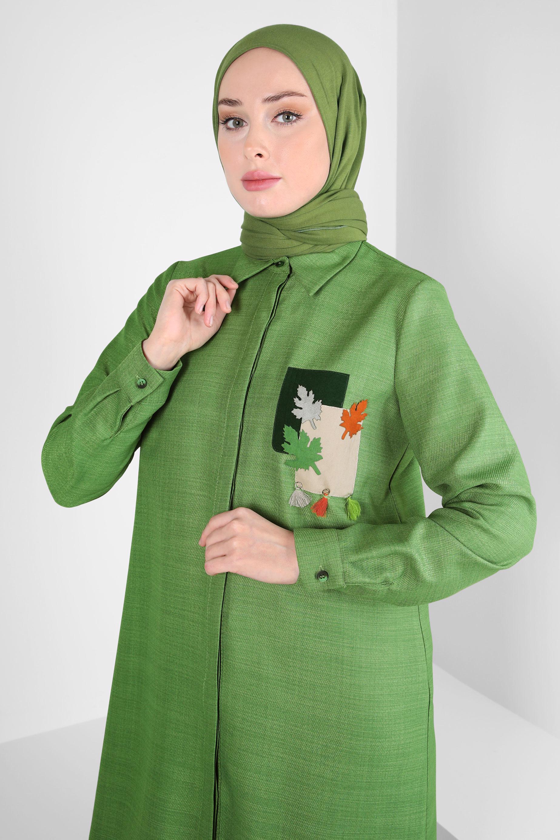 Tesettür giyim YEŞİL DESENLİ PÜSKÜLLÜ TUNİK 44140-1