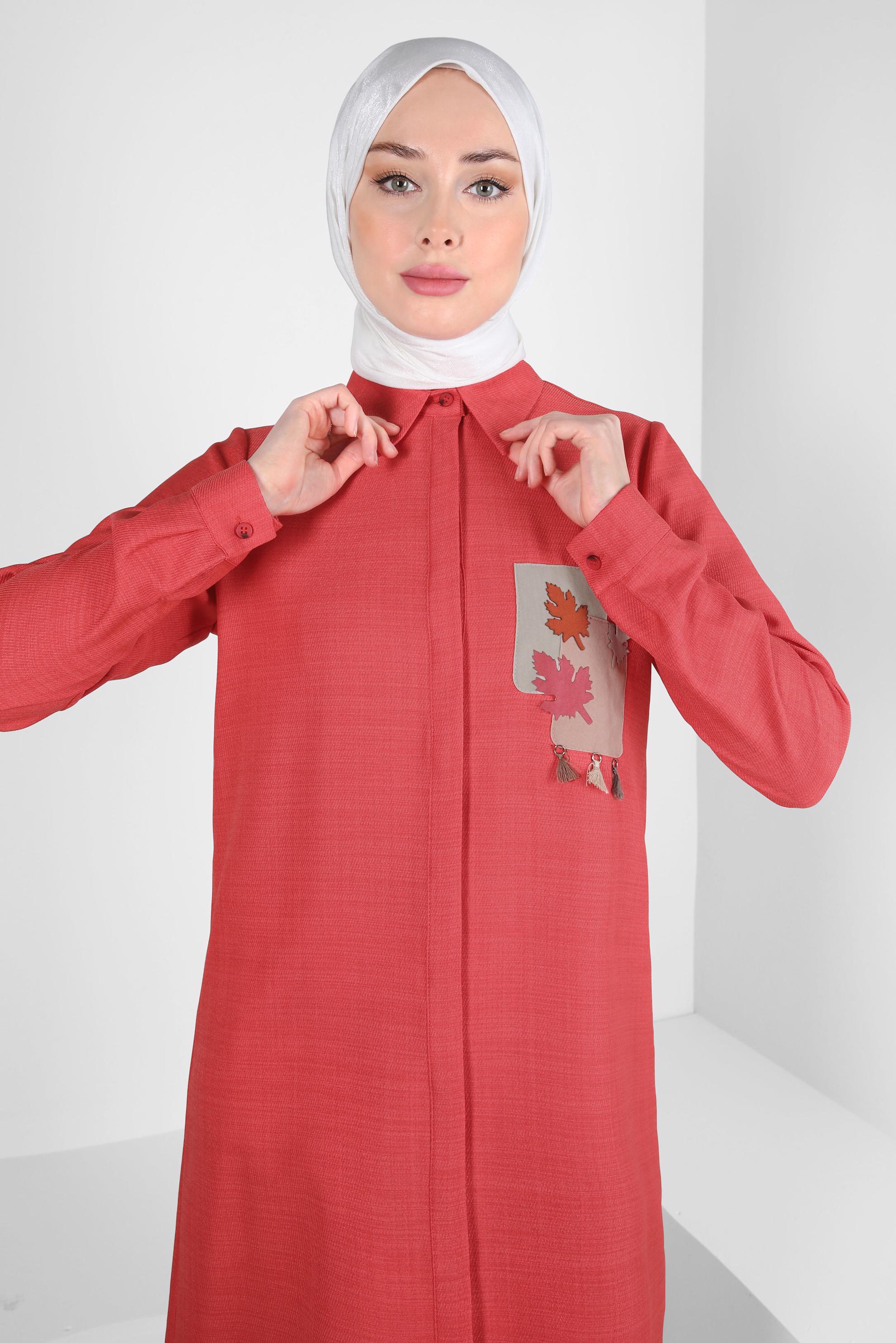 Tesettür giyim KIRMIZI DESENLİ PÜSKÜLLÜ TUNİK 44140-1