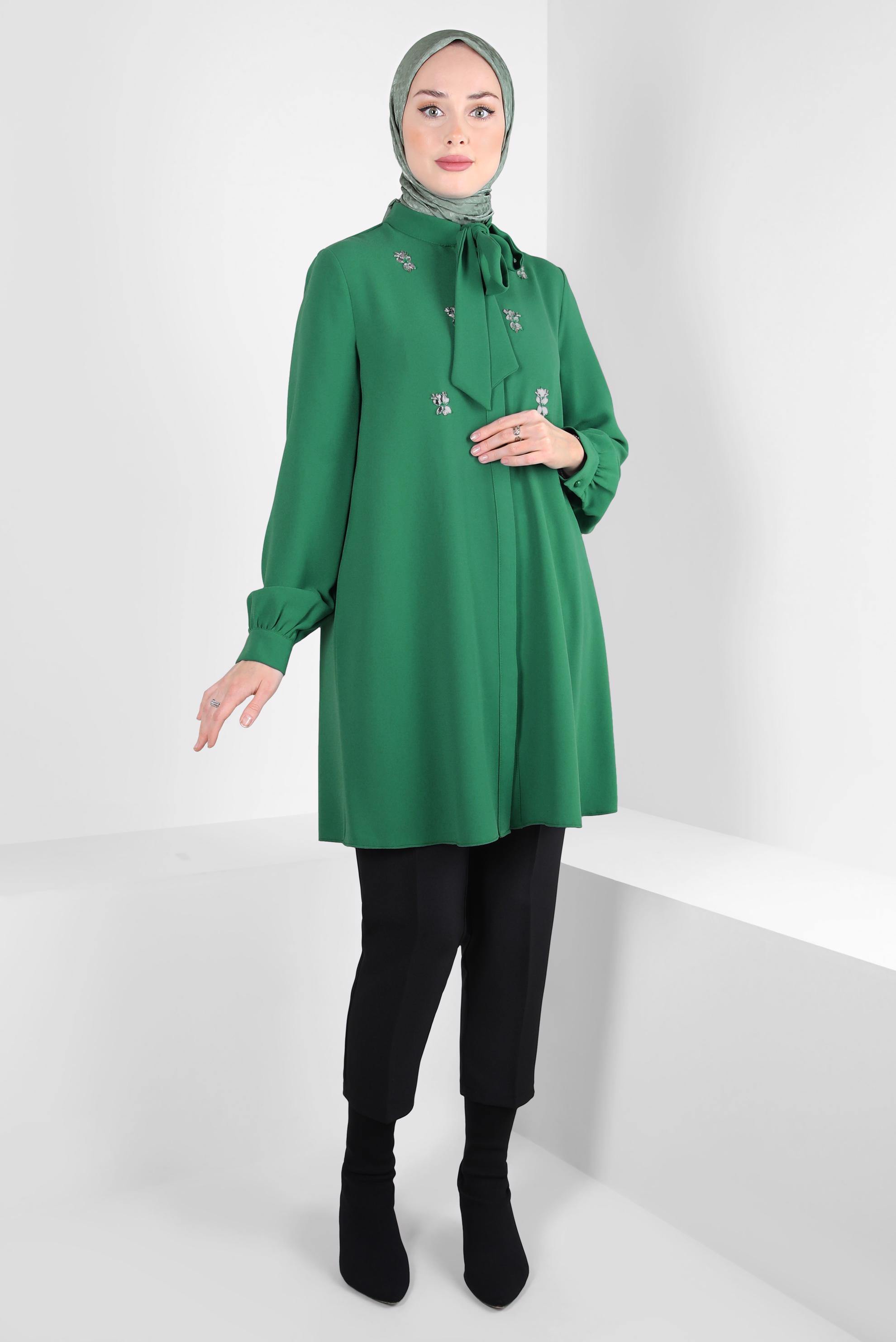 Tesettür giyim YEŞİL TAŞ DETAYLI KREP TUNİK 44145