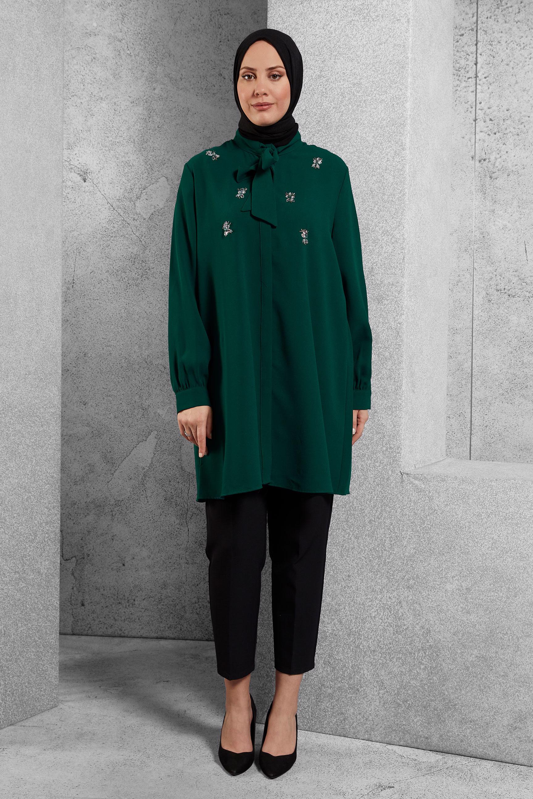 Tesettür giyim YEŞİL TAŞ DETAYLI KREP TUNİK 44145