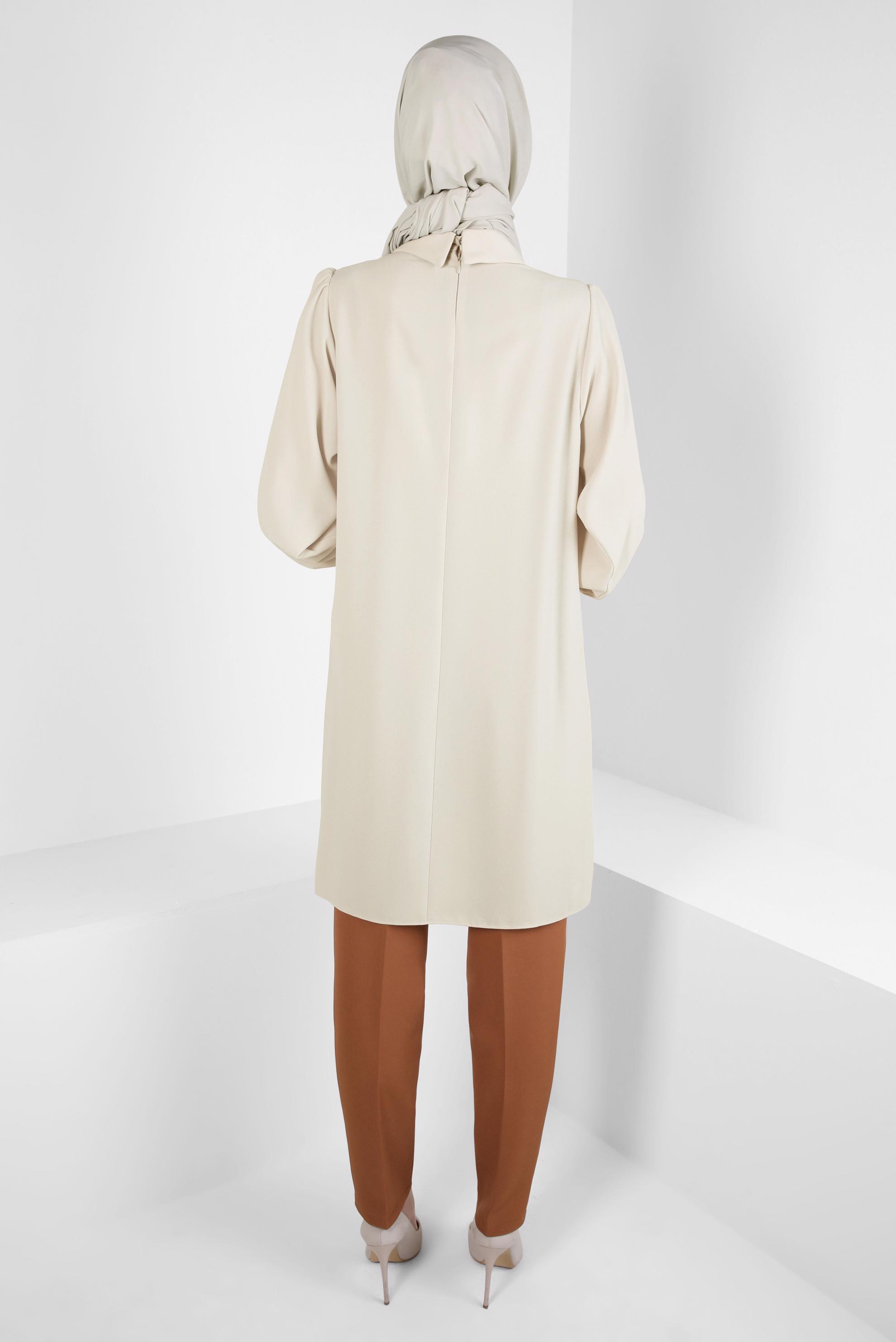 Tesettür giyim EKRU ZİNCİR DETAYLI KREP TUNİK 44162