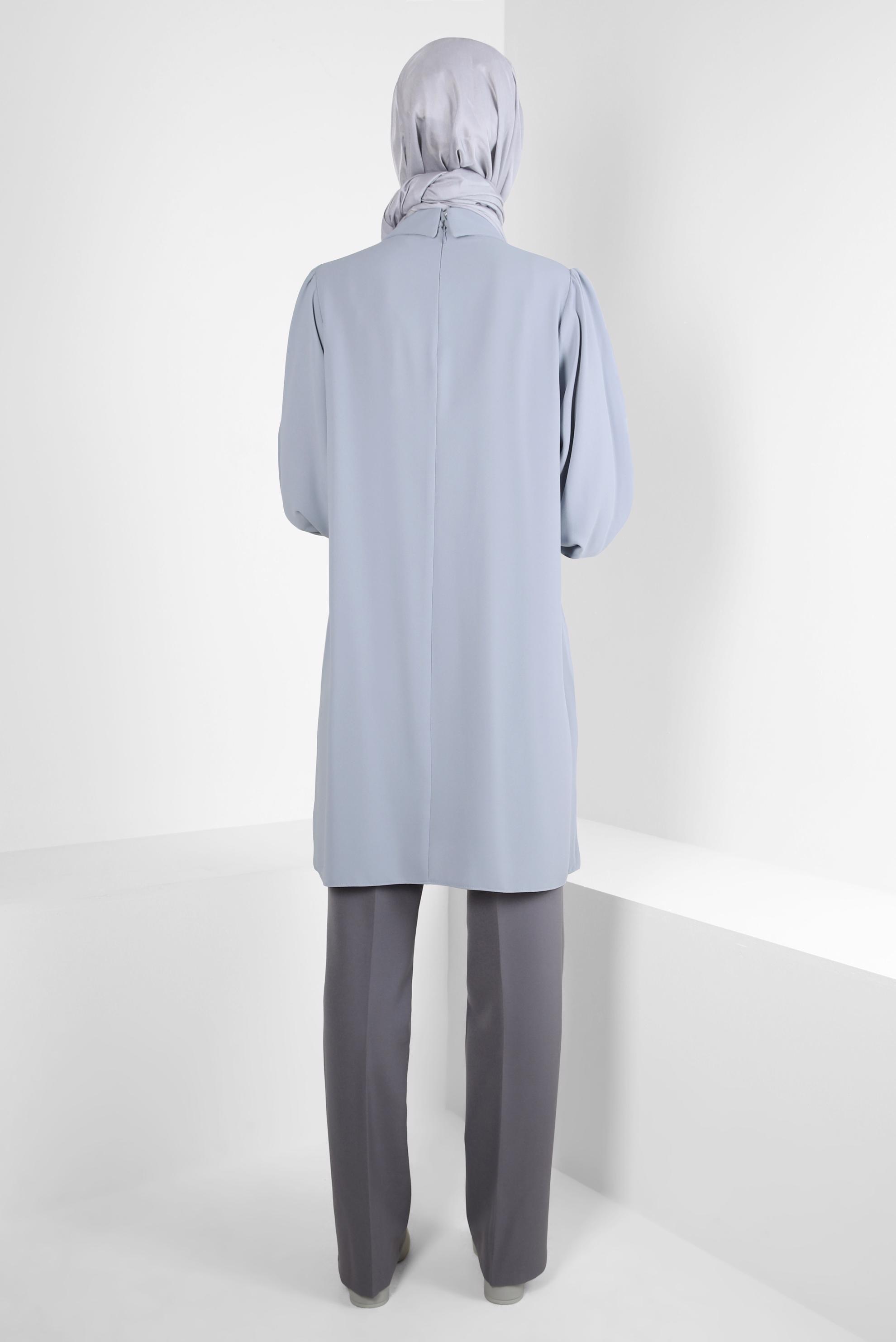 Tesettür giyim GÜMÜŞ ZİNCİR DETAYLI KREP TUNİK 44162