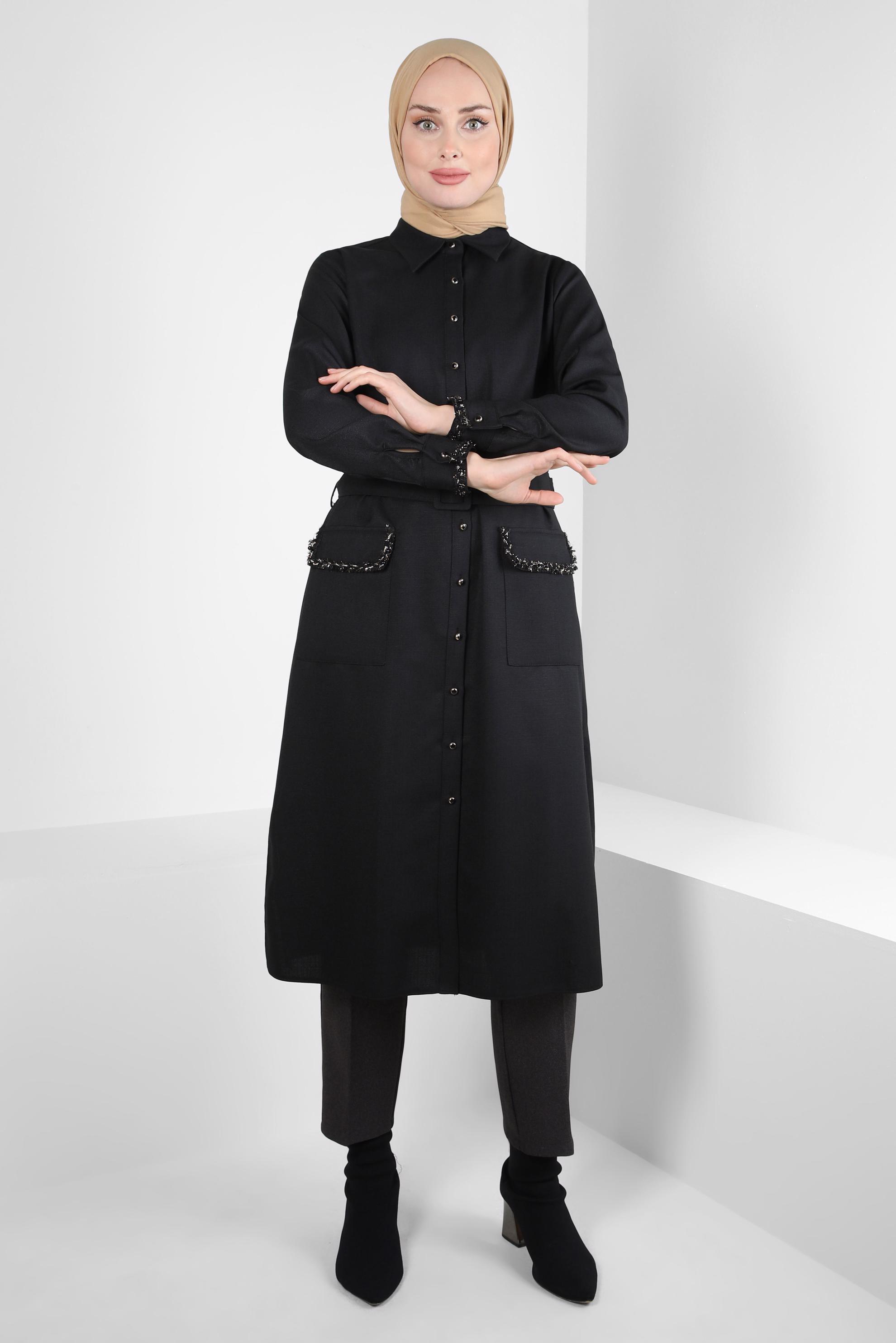 Tesettür giyim SİYAH KEMERLİ İŞLEME DETAYLI TUNİK 44220