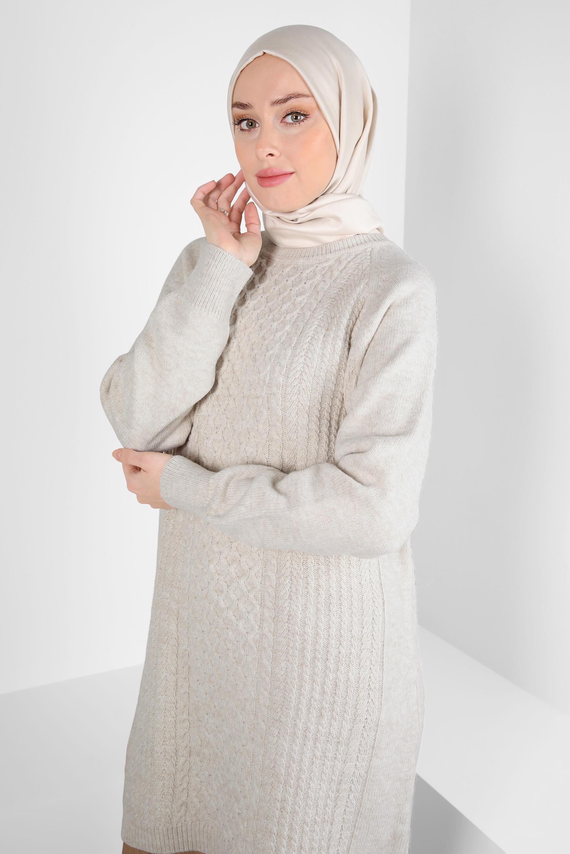 Tesettür giyim BEJ ÖRGÜ DESENLİ TRİKO TUNİK 44118