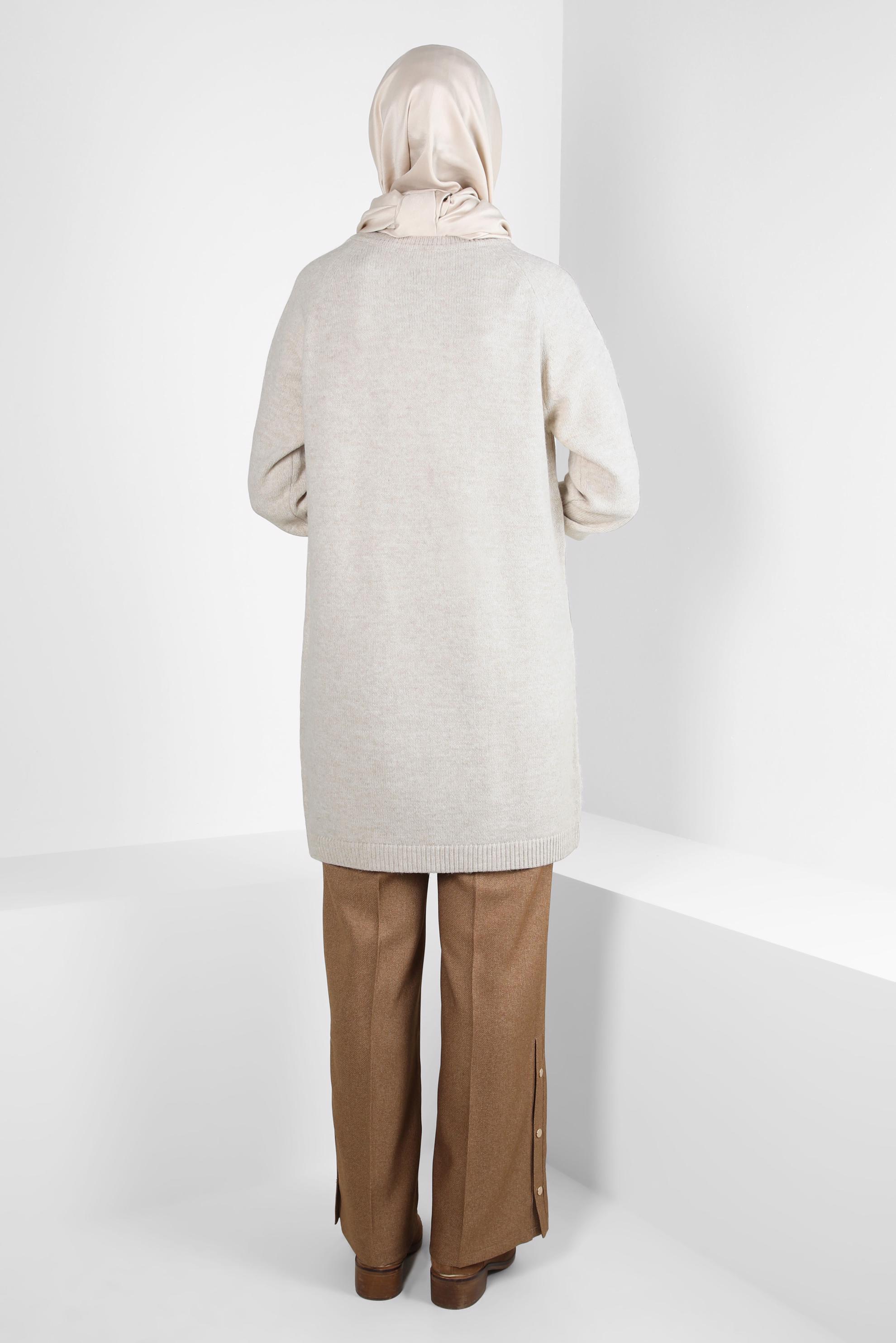 Tesettür giyim BEJ ÖRGÜ DESENLİ TRİKO TUNİK 44118