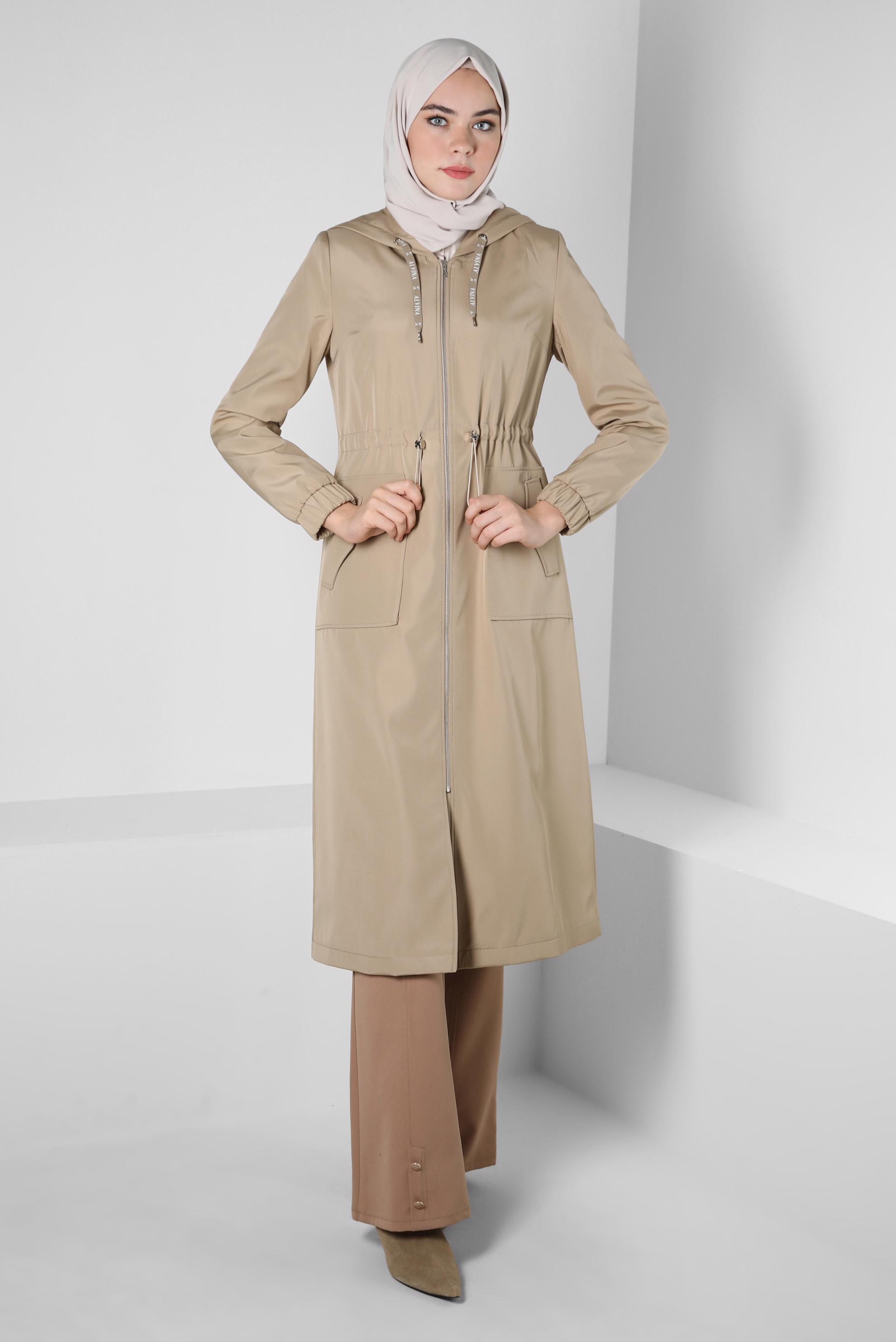 Tesettür giyim BEJ KAPÜŞONLU TRENÇKOT 10802