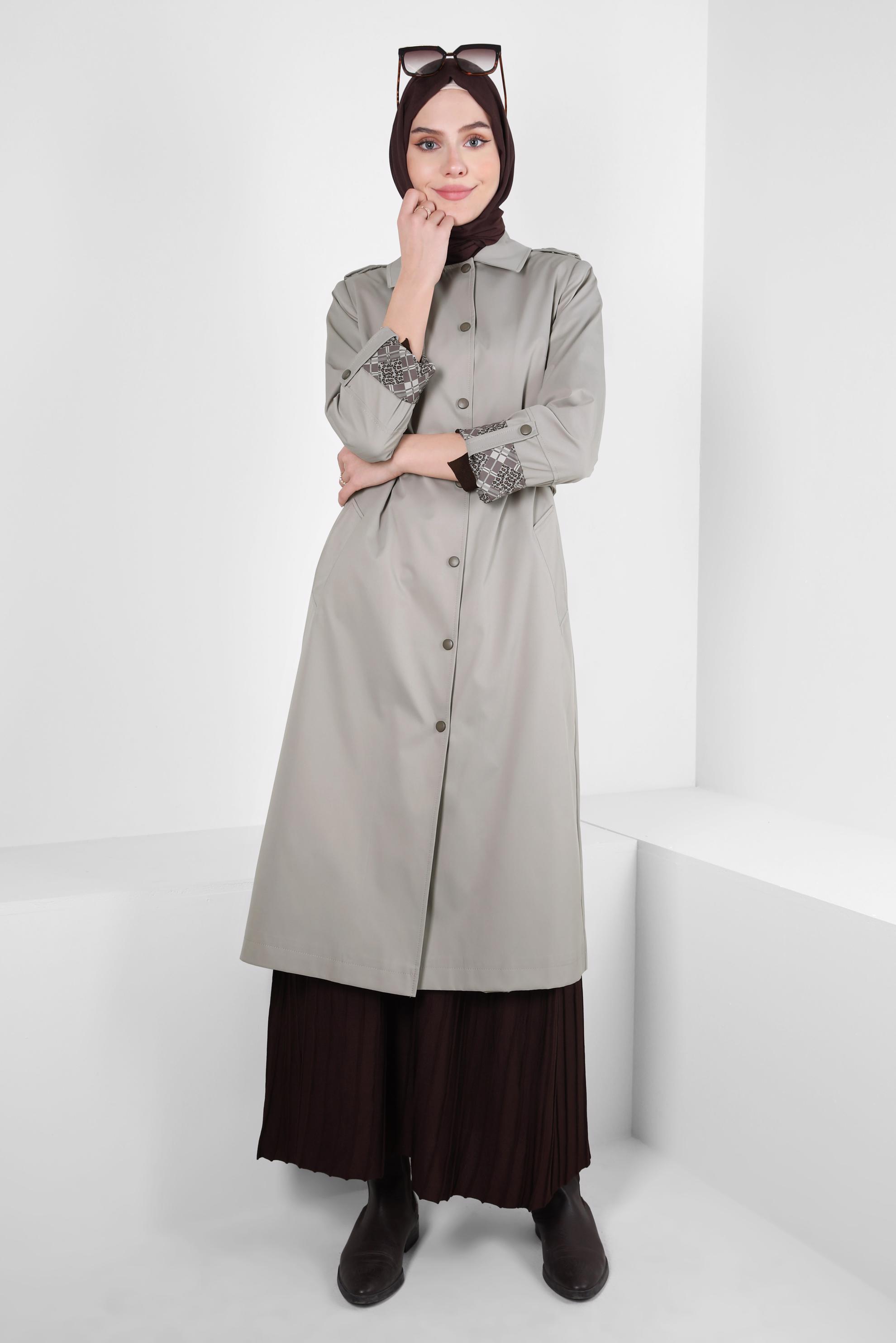 Vêtements hijab BEIGE TRENCH COAT AVEC POIGNETS À MOTIFS 10807