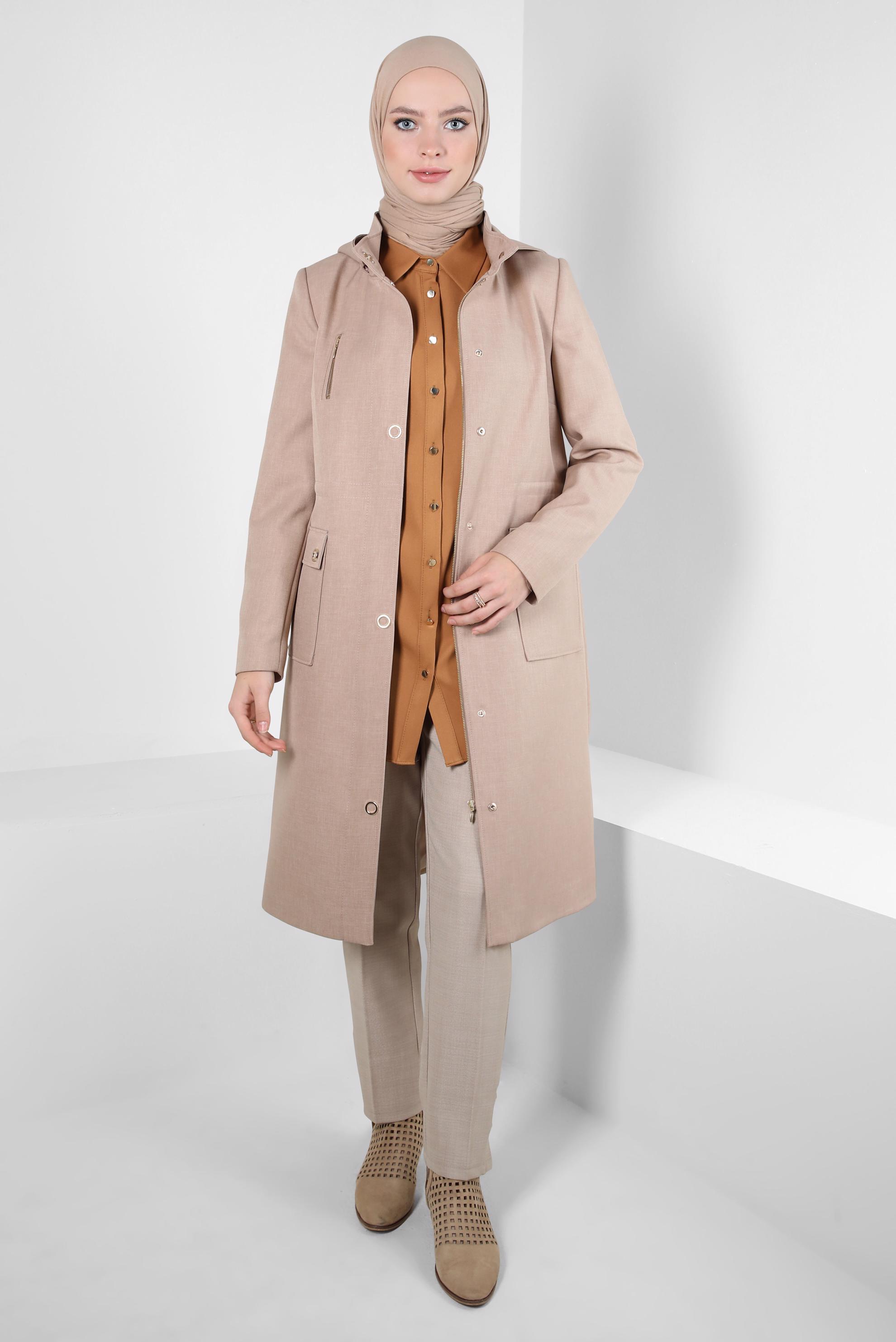 Tesettür giyim BEJ KAPÜŞONLU TRENÇKOT 10837
