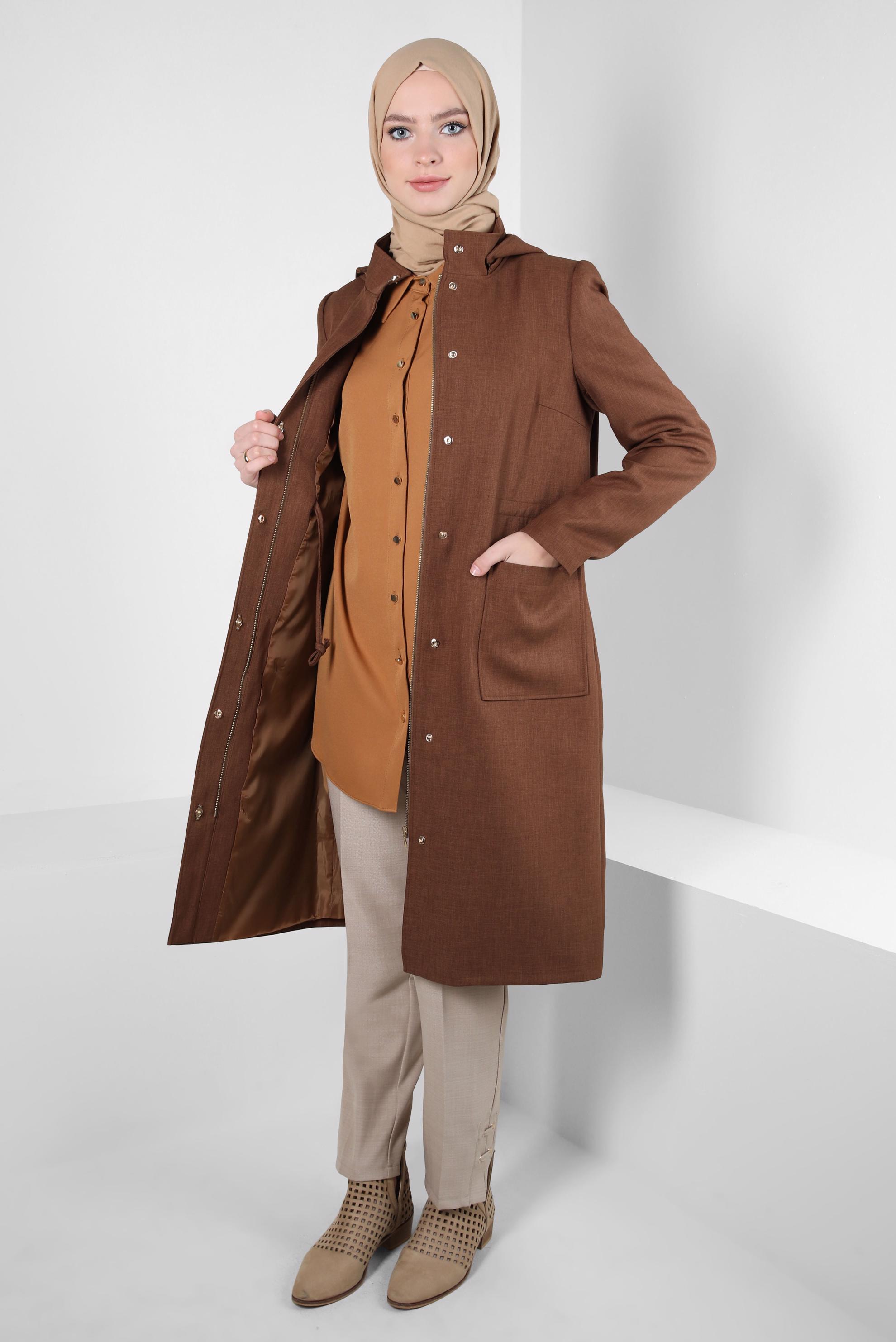 Tesettür giyim TABA KAPÜŞONLU TRENÇKOT 10837