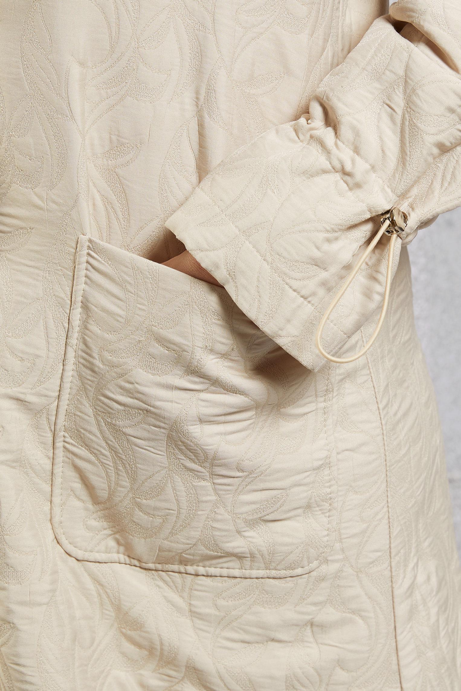 Tesettür giyim BEJ KAPÜŞONLU TRENÇKOT 10841-1