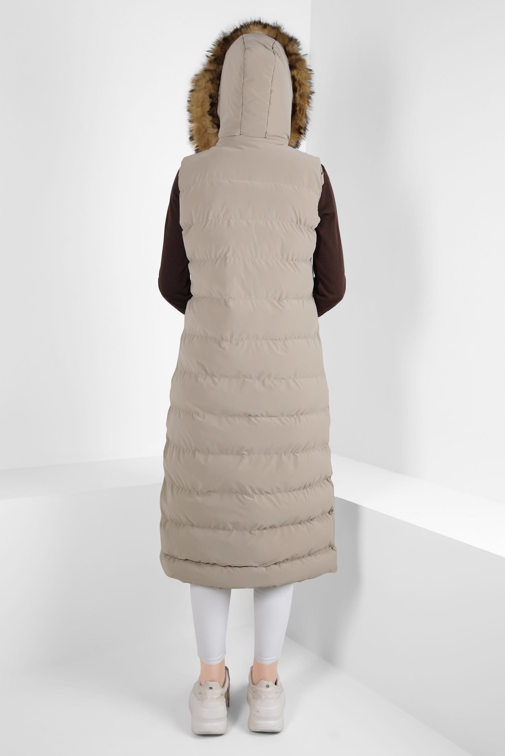 Tesettür giyim BEJ KAPÜŞONLU ŞİŞME YELEK 90418