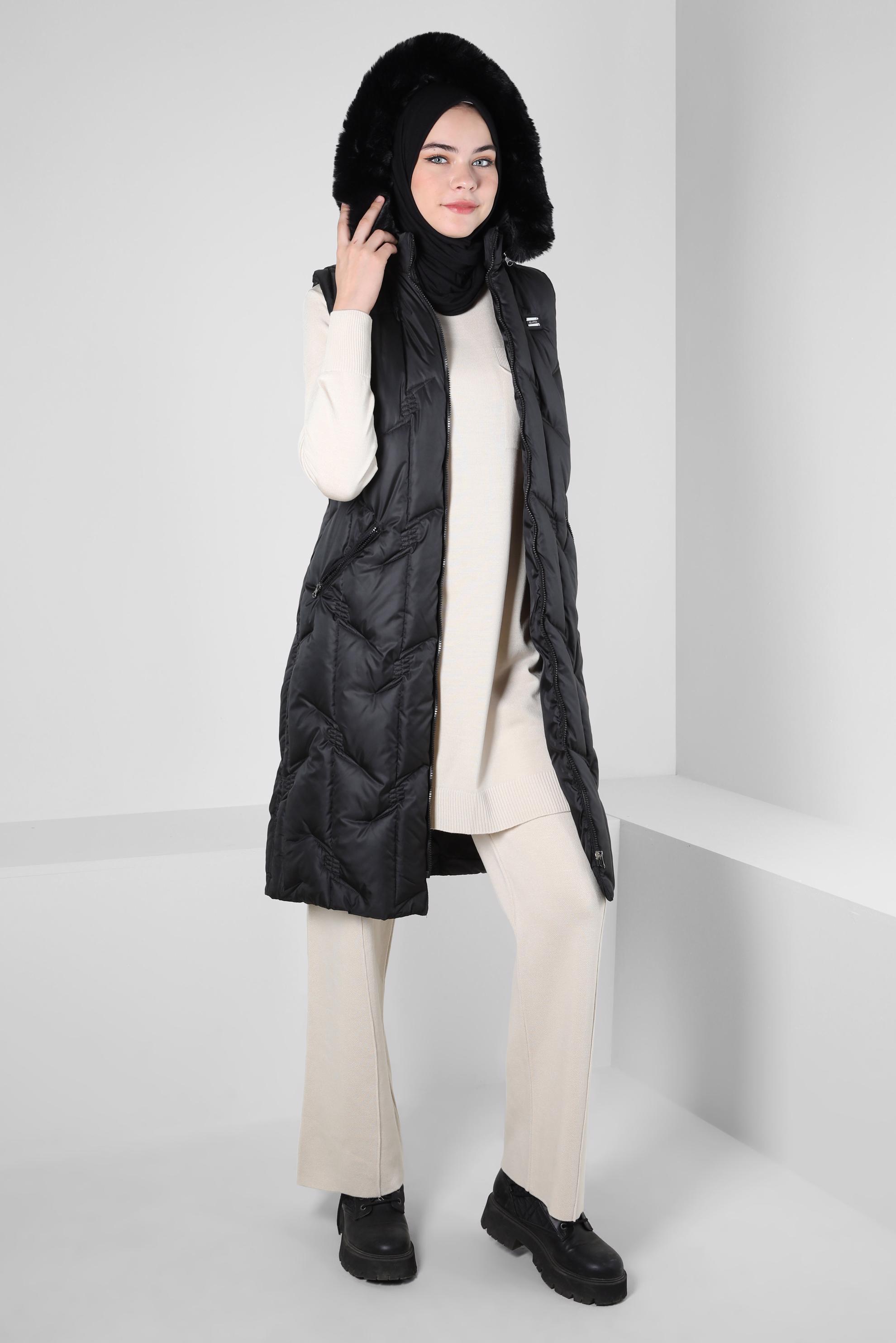 Tesettür giyim SİYAH KAPÜŞONLU ŞİŞME YELEK 90419